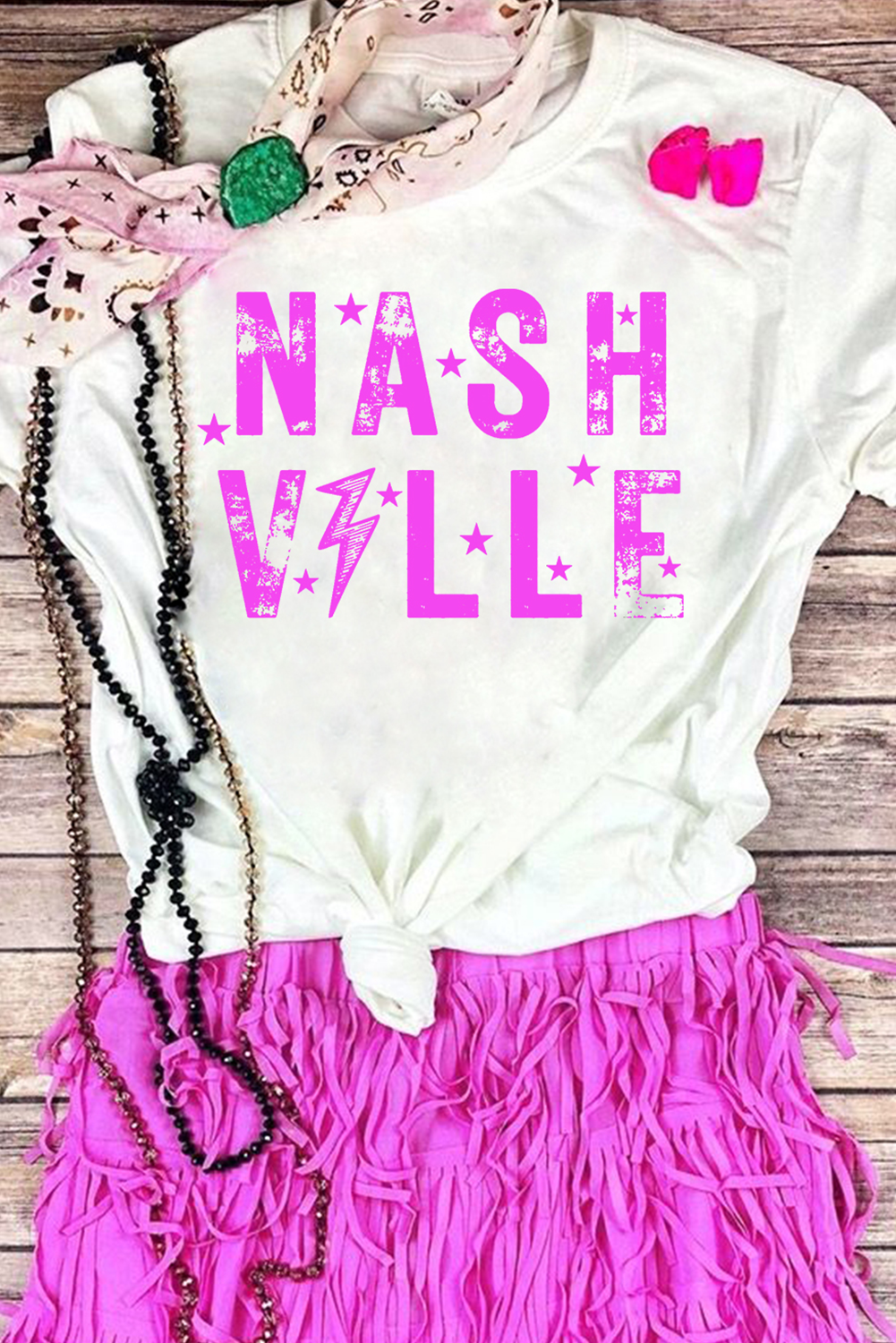 Casual Summer Tee with Vibrant Nashville Music Scene Graphic - Detail View 2 Casual Summer Tee with Vibrant Nashville Music Scene Graphic - Detail View 2