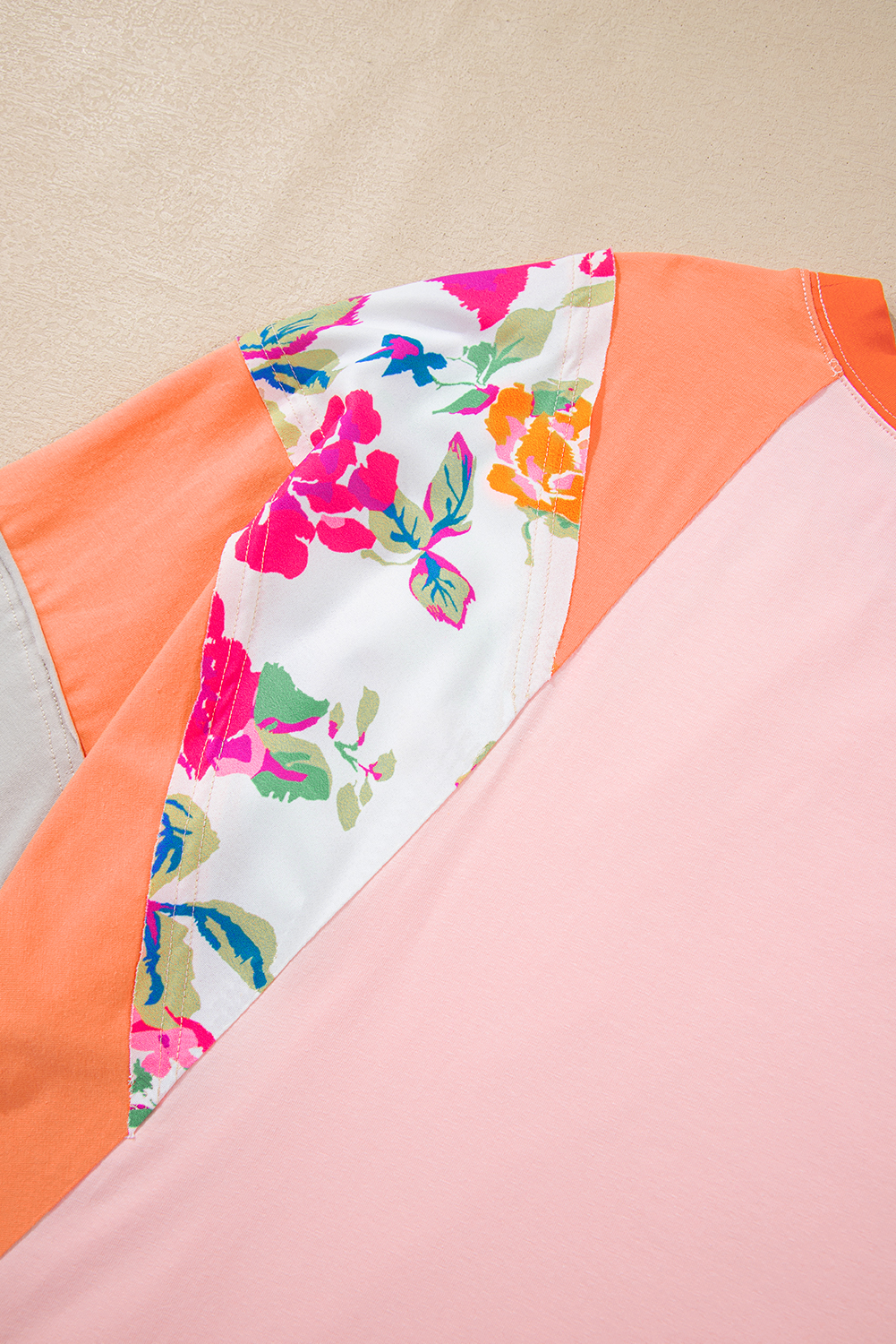 Trendy Plus Size Floral Patchwork Top with Raglan Half Sleeves for Everyday Wear - Detail View 14 Trendy Plus Size Floral Patchwork Top with Raglan Half Sleeves for Everyday Wear - Detail View 14