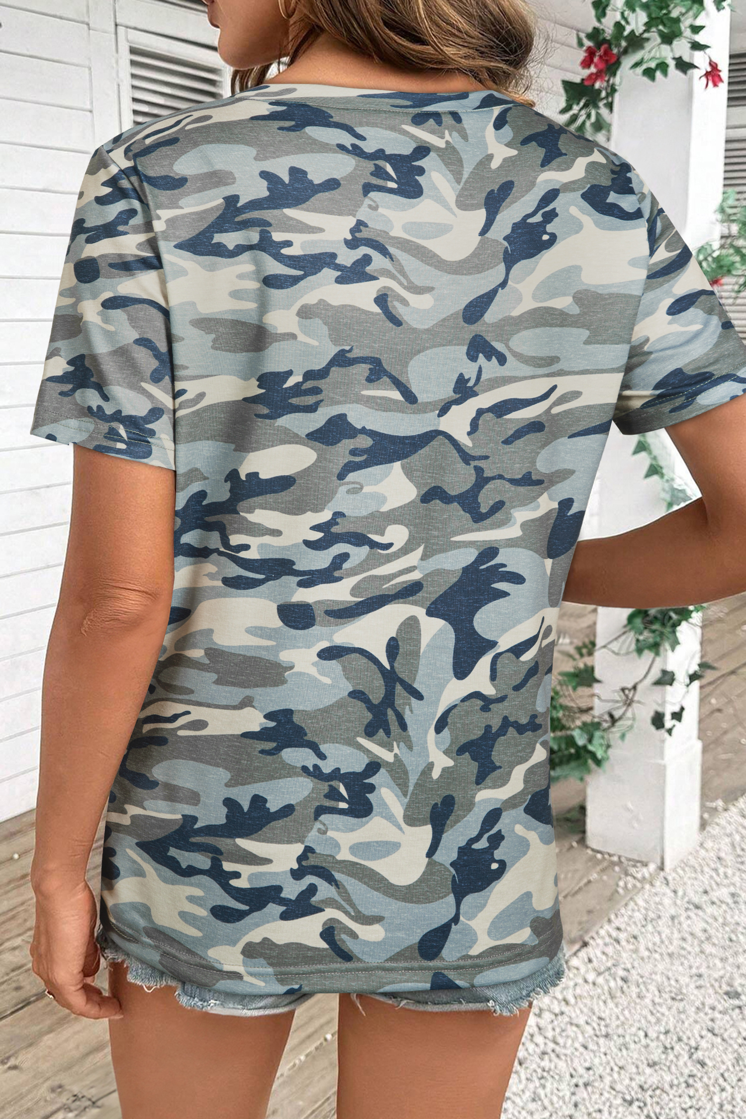 Stylish Green Camouflage Crew Neck Tee for Men – Perfect for Summer Adventures and Casual Outings - Detail View 2 Stylish Green Camouflage Crew Neck Tee for Men – Perfect for Summer Adventures and Casual Outings - Detail View 2