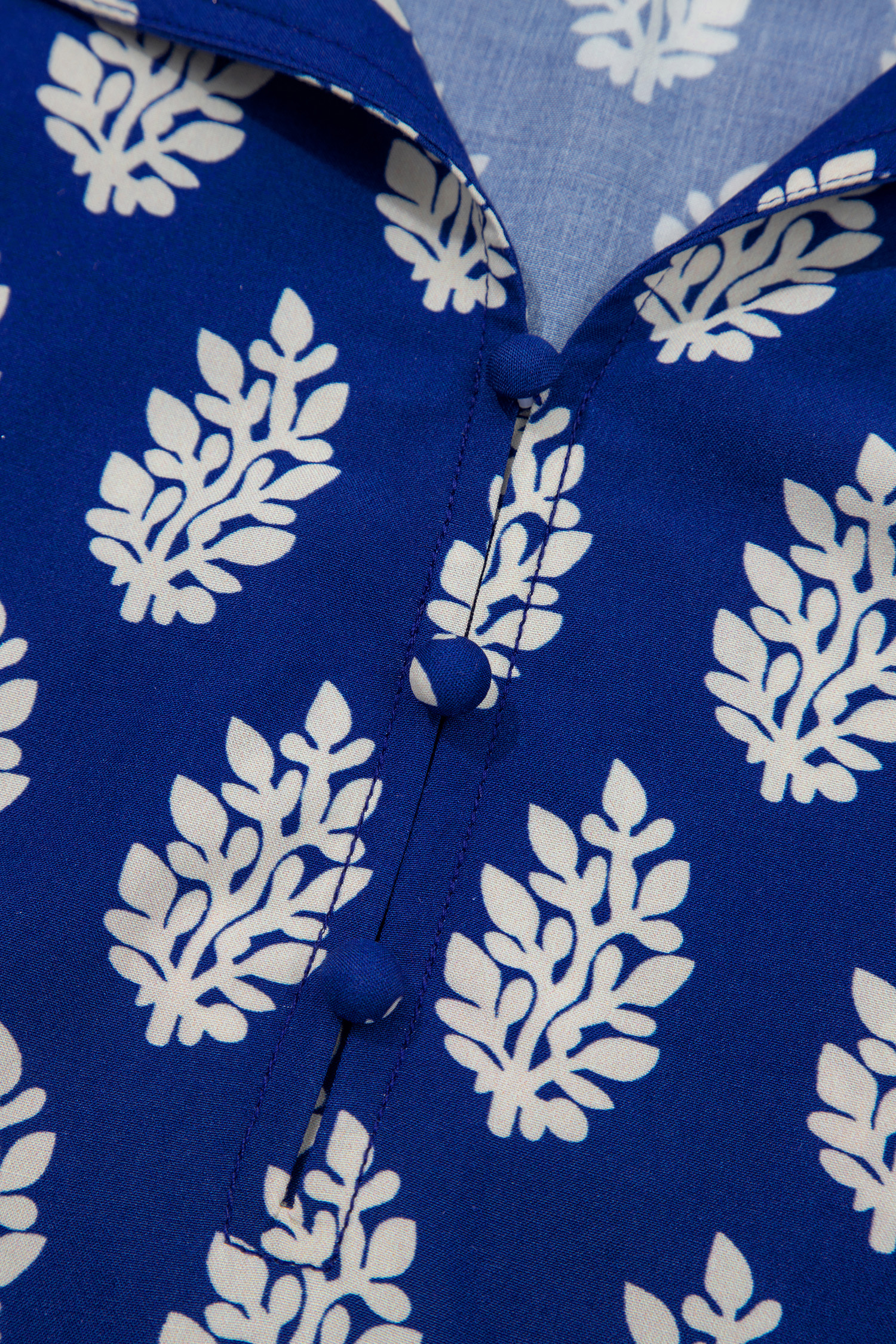 Women's Plus Size Botanical Print Blouse – Blue V Neck Short Sleeve Ruffle Top, Casual Summer Shift Style - Detail View 10 Women's Plus Size Botanical Print Blouse – Blue V Neck Short Sleeve Ruffle Top, Casual Summer Shift Style - Detail View 10