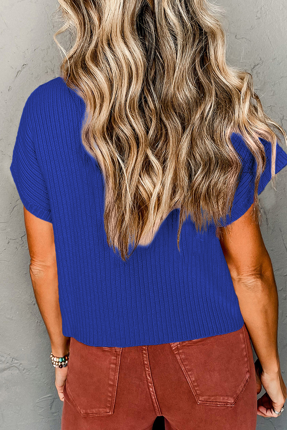 Stylish Casual Dark Blue Short Sleeve Sweater - Ribbed Knit Design - Detail View 2 Stylish Casual Dark Blue Short Sleeve Sweater - Ribbed Knit Design - Detail View 2