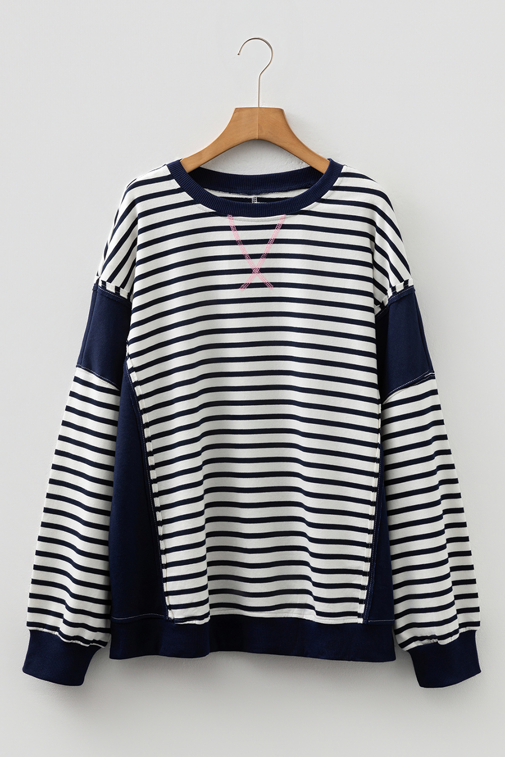 Casual Blue Striped Plus Size Sweatshirt for Women – Color Block Design Ideal for Autumn Outings - Detail View 3 Casual Blue Striped Plus Size Sweatshirt for Women – Color Block Design Ideal for Autumn Outings - Detail View 3