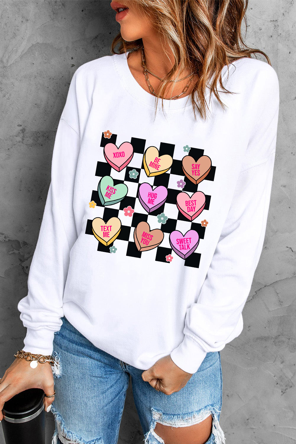 Women's Sweatshirt, White Checkered, Heart Graphic, Long Sleeve, Casual Style, Valentine's Day, Fall Fashion, Comfortable Fit, Trendy Design, Relaxed Silhouette, Plaid Pattern, Daily Wear, Graphic Sweatshirts - Detail View 4 Women's Sweatshirt, White Checkered, Heart Graphic, Long Sleeve, Casual Style, Valentine's Day, Fall Fashion, Comfortable Fit, Trendy Design, Relaxed Silhouette, Plaid Pattern, Daily Wear, Graphic Sweatshirts - Detail View 4