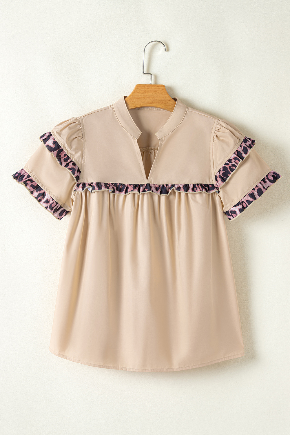 Elegant Short Sleeve Tiered Blouse with Ruffled Trim - Leopard Pattern - Detail View 6 Elegant Short Sleeve Tiered Blouse with Ruffled Trim - Leopard Pattern - Detail View 6