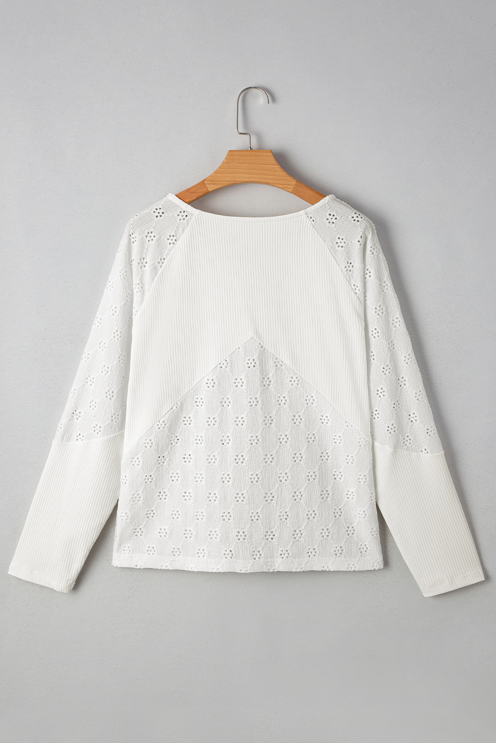 Comfortable and Stylish Women's V Neck Top - Perfect for Daily Wear - Detail View 11 Comfortable and Stylish Women's V Neck Top - Perfect for Daily Wear - Detail View 11