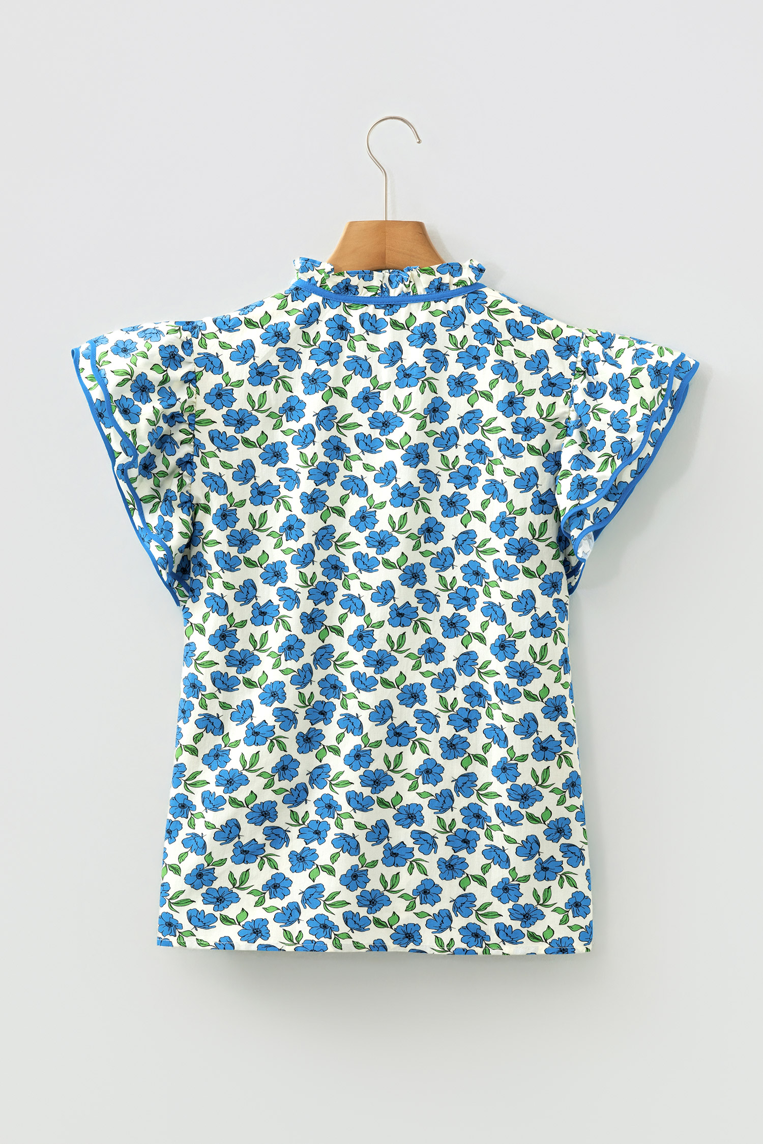 Casual Floral Blouse in Sky Blue – Perfect Summer Top for Women with Pleated Details - Detail View 6 Casual Floral Blouse in Sky Blue – Perfect Summer Top for Women with Pleated Details - Detail View 6