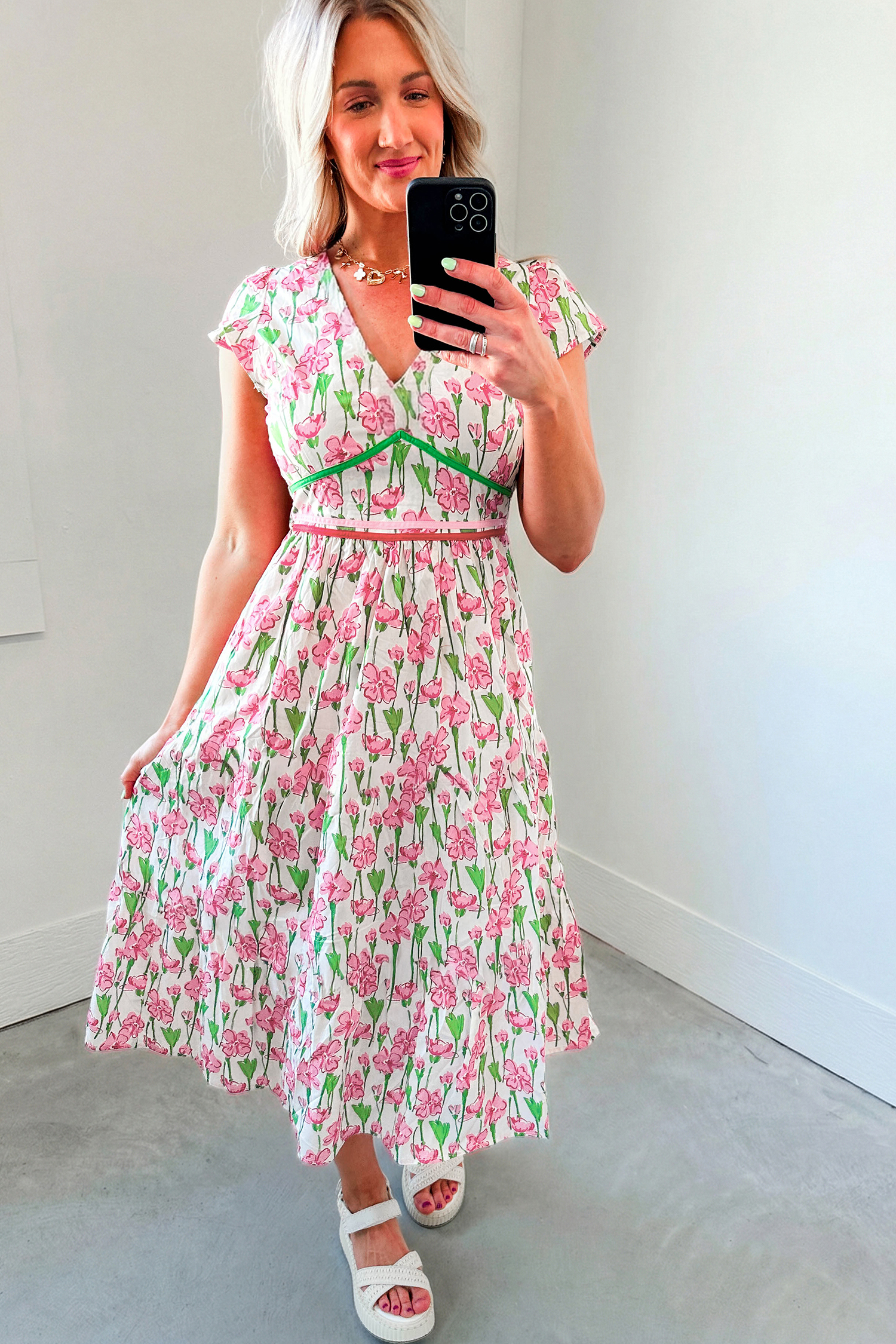 Stylish Women's Pink Floral Print Midi Dress – Elegant V Neck, High Waist Design for Summer Events - Detail View 15 Stylish Women's Pink Floral Print Midi Dress – Elegant V Neck, High Waist Design for Summer Events - Detail View 15