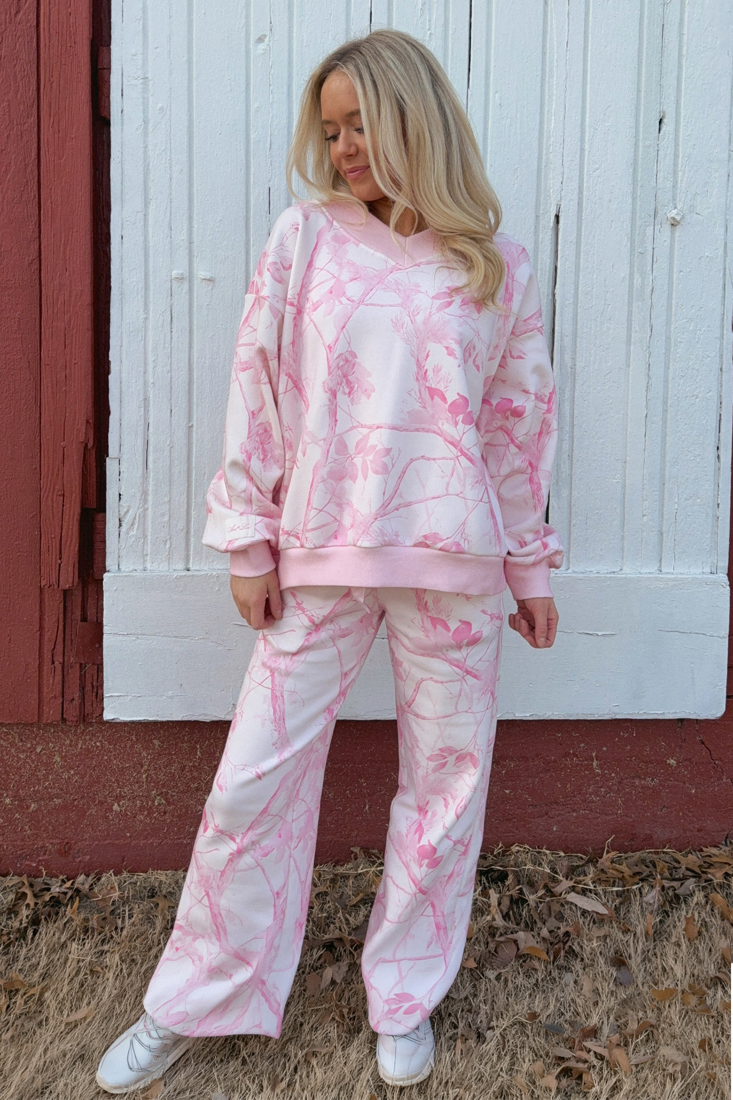 Women's Pink Camo Lounge Set, Abstract Long Sleeve Pant Suit - Detail View 7 Women's Pink Camo Lounge Set, Abstract Long Sleeve Pant Suit - Detail View 7