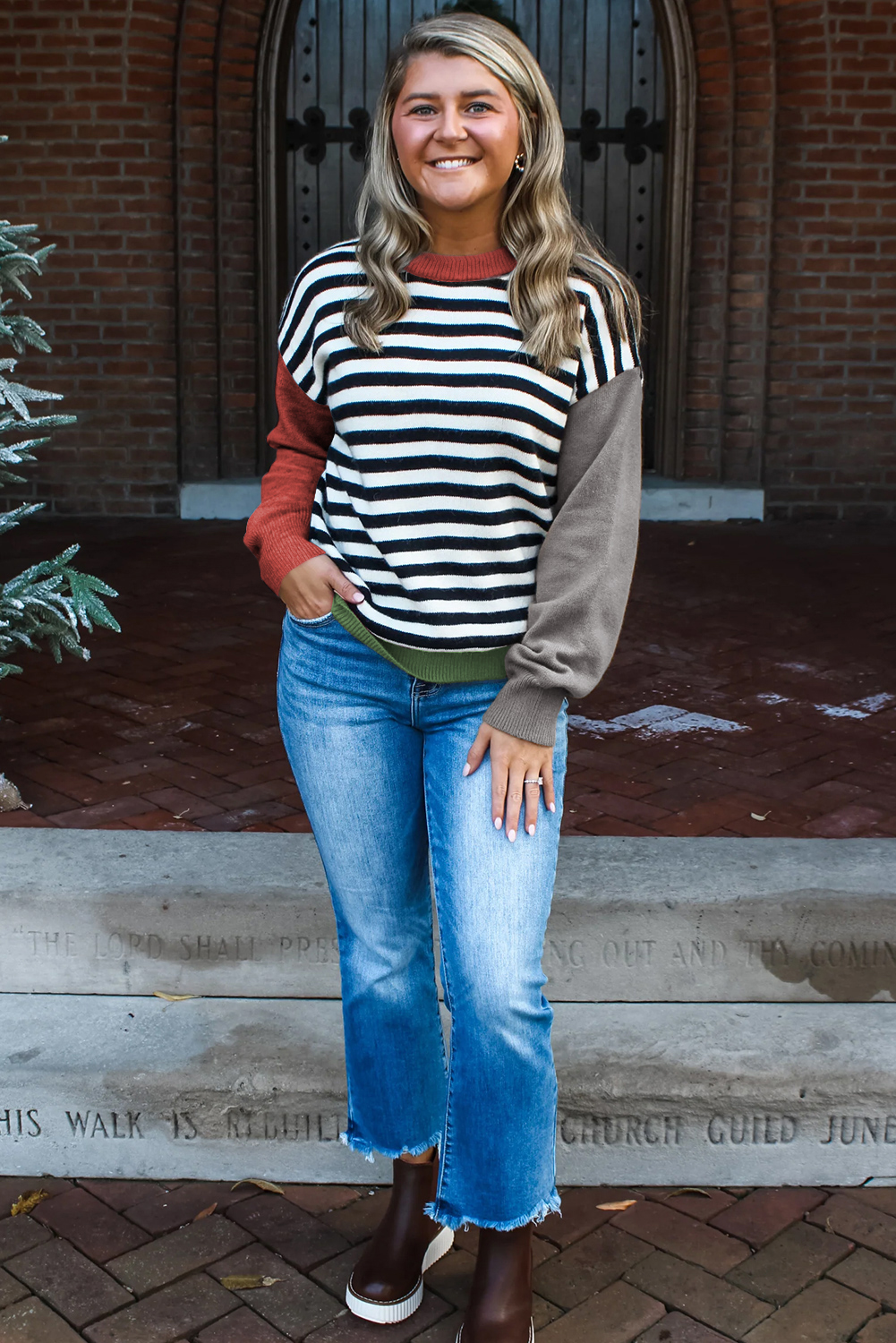 Casual Gray Striped Sleeve Sweater for Women – Trendy Fall Attire for Everyday Style - Detail View 6 Casual Gray Striped Sleeve Sweater for Women – Trendy Fall Attire for Everyday Style - Detail View 6