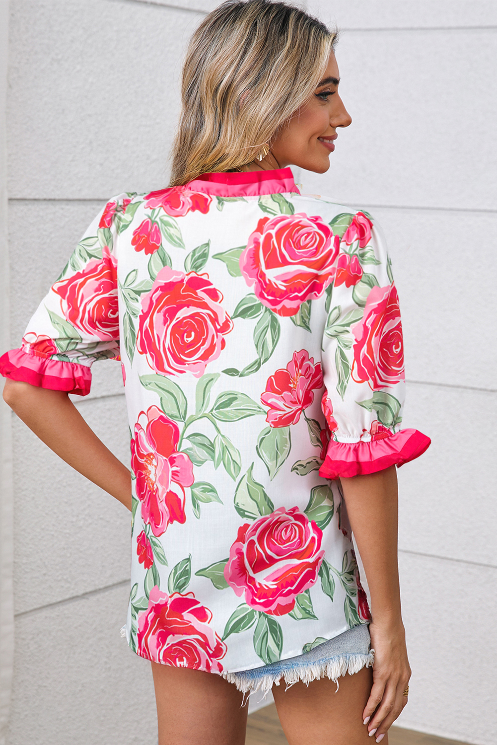 Elegant Women's Floral Blouse with Ruffled Sleeves and V Neck - Perfect for Summer - Detail View 2 Elegant Women's Floral Blouse with Ruffled Sleeves and V Neck - Perfect for Summer - Detail View 2