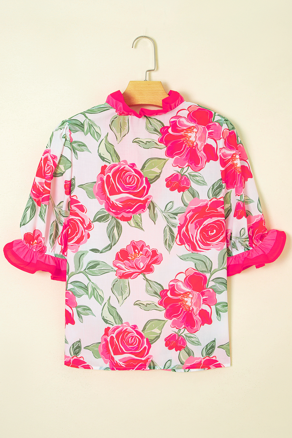 Elegant Women's Floral Blouse with Ruffled Sleeves and V Neck - Perfect for Summer - Detail View 6 Elegant Women's Floral Blouse with Ruffled Sleeves and V Neck - Perfect for Summer - Detail View 6