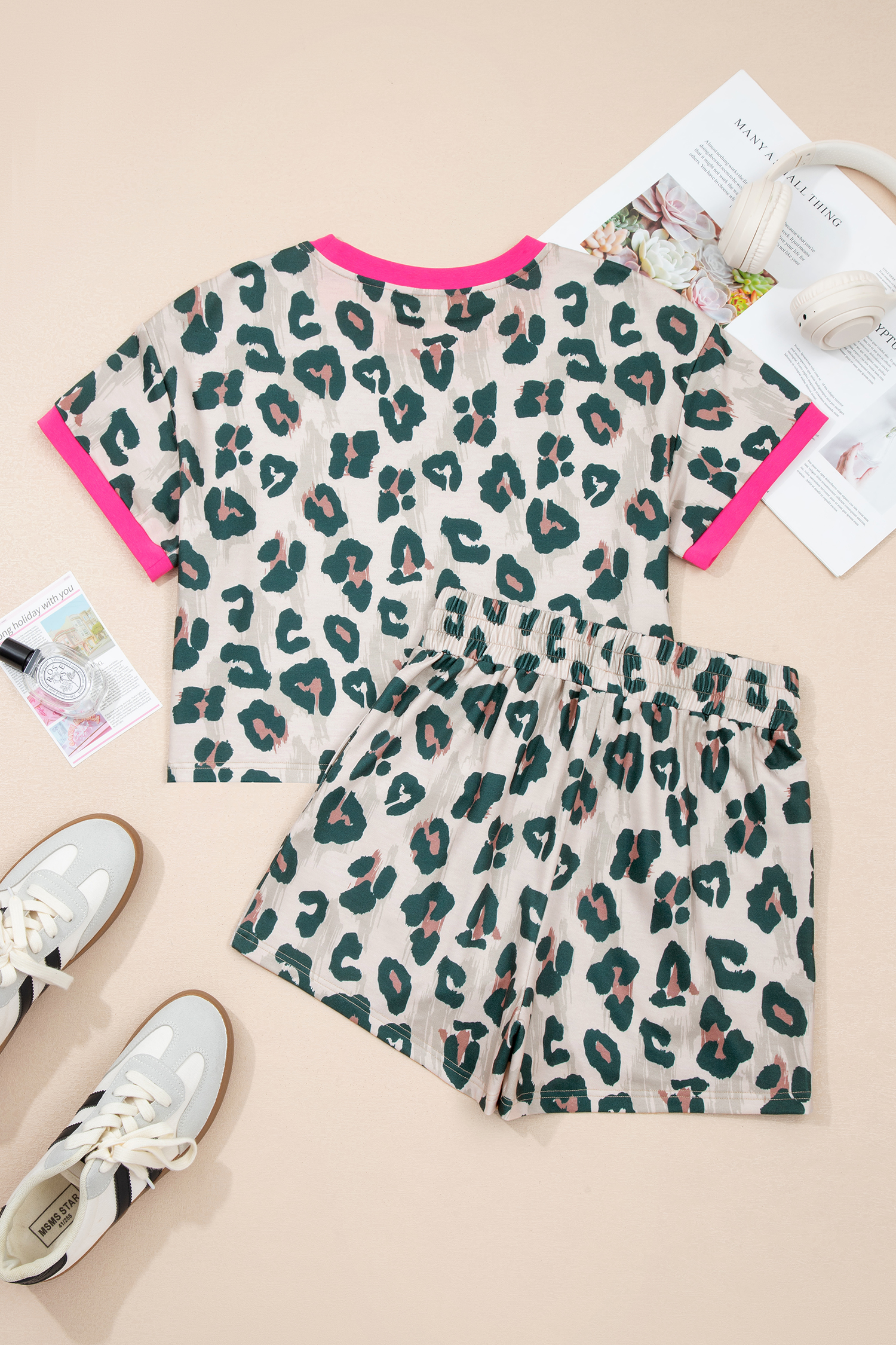 Casual Women's Leopard Print Contrast Trim 2-Piece Set – Ideal for Relaxed Summer Vibes - Detail View 6 Casual Women's Leopard Print Contrast Trim 2-Piece Set – Ideal for Relaxed Summer Vibes - Detail View 6