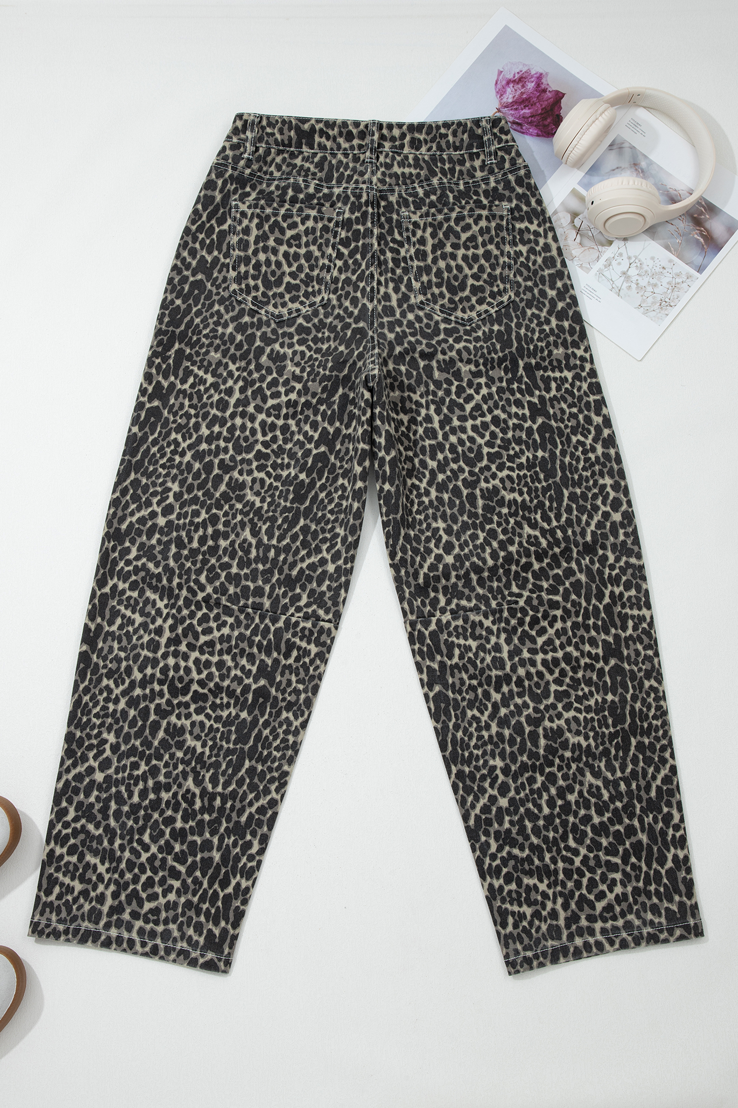 Chic Black Leopard Print High Waist Barrel Jeans for Women – Perfect for Autumn Outings - Detail View 8 Chic Black Leopard Print High Waist Barrel Jeans for Women – Perfect for Autumn Outings - Detail View 8