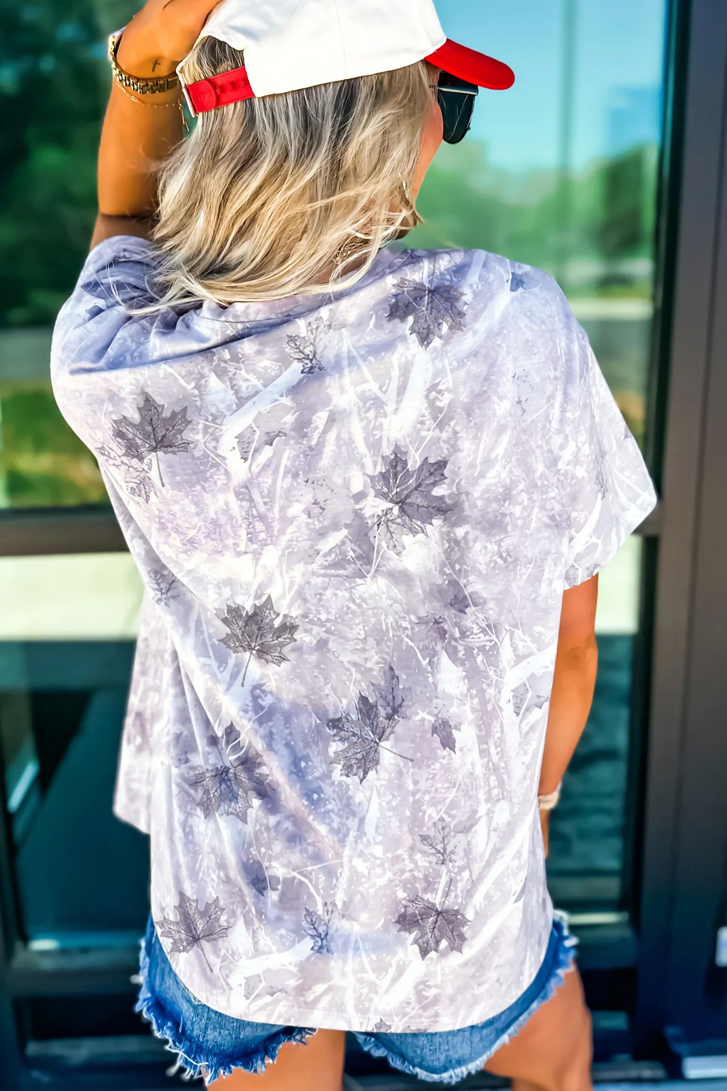 Casual Gray Camo Tunic Tee for Women – Relaxed Fit, Perfect for Daily Outings - Detail View 2 Casual Gray Camo Tunic Tee for Women – Relaxed Fit, Perfect for Daily Outings - Detail View 2