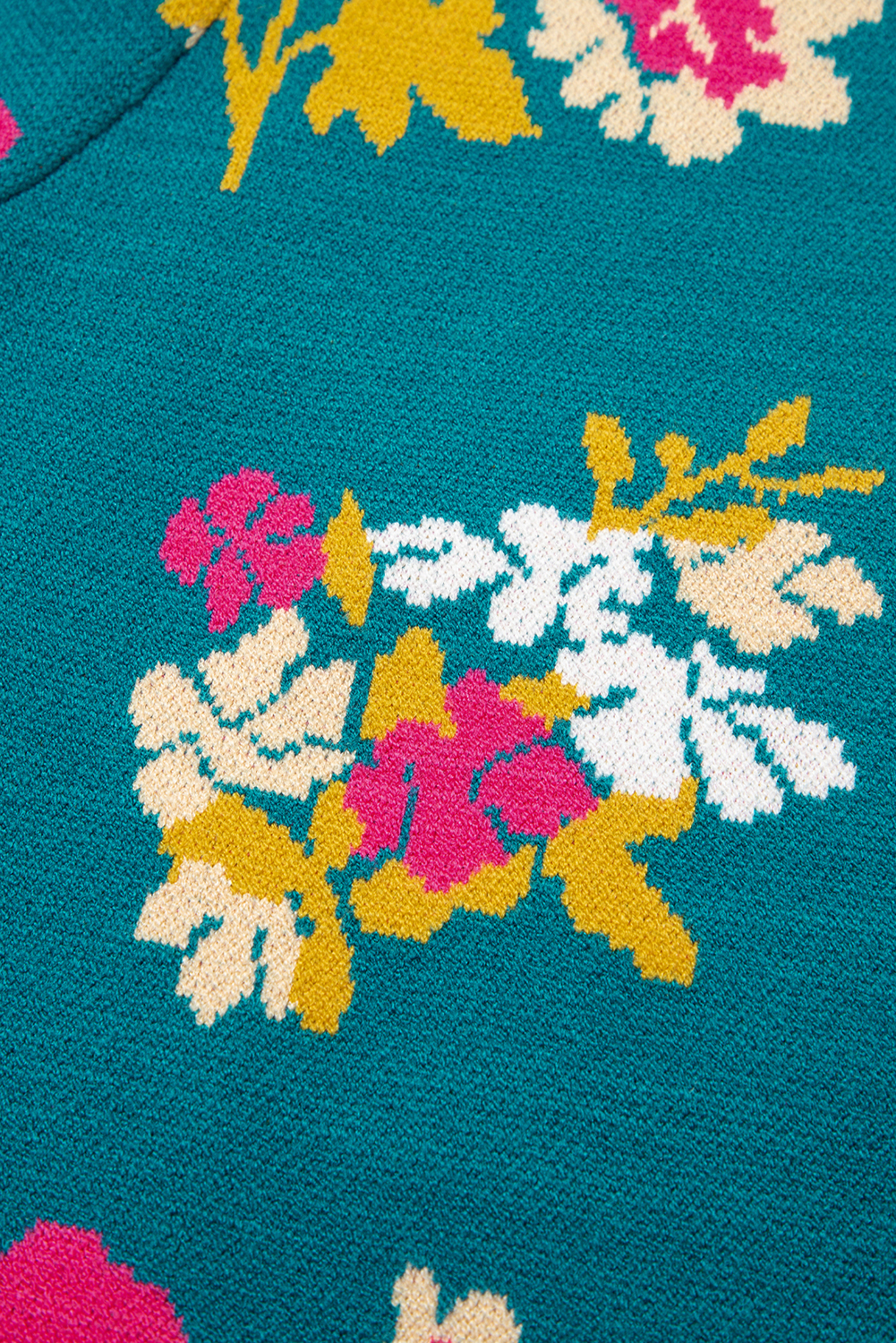 Comfortable Short Sleeve Mock Neck Tee - Ideal for Southern Belle Style in Fall - Detail View 11 Comfortable Short Sleeve Mock Neck Tee - Ideal for Southern Belle Style in Fall - Detail View 11