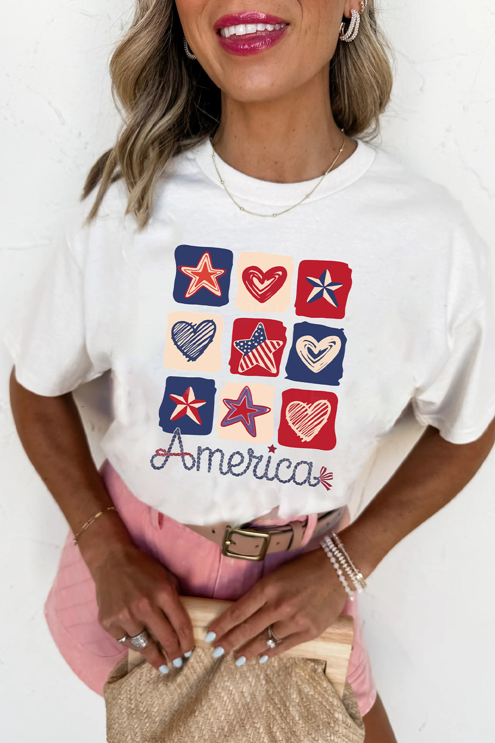 Women's Graphic Tee, White T-Shirt, Heart Pattern, Star Pattern, Checkered Design, Casual Wear, Summer Top, Lightweight, Independence Day Fashion, Easy to Style, Daily Wear, Short Sleeve, Round Neck, Trendy - Detail View 4 Women's Graphic Tee, White T-Shirt, Heart Pattern, Star Pattern, Checkered Design, Casual Wear, Summer Top, Lightweight, Independence Day Fashion, Easy to Style, Daily Wear, Short Sleeve, Round Neck, Trendy - Detail View 4