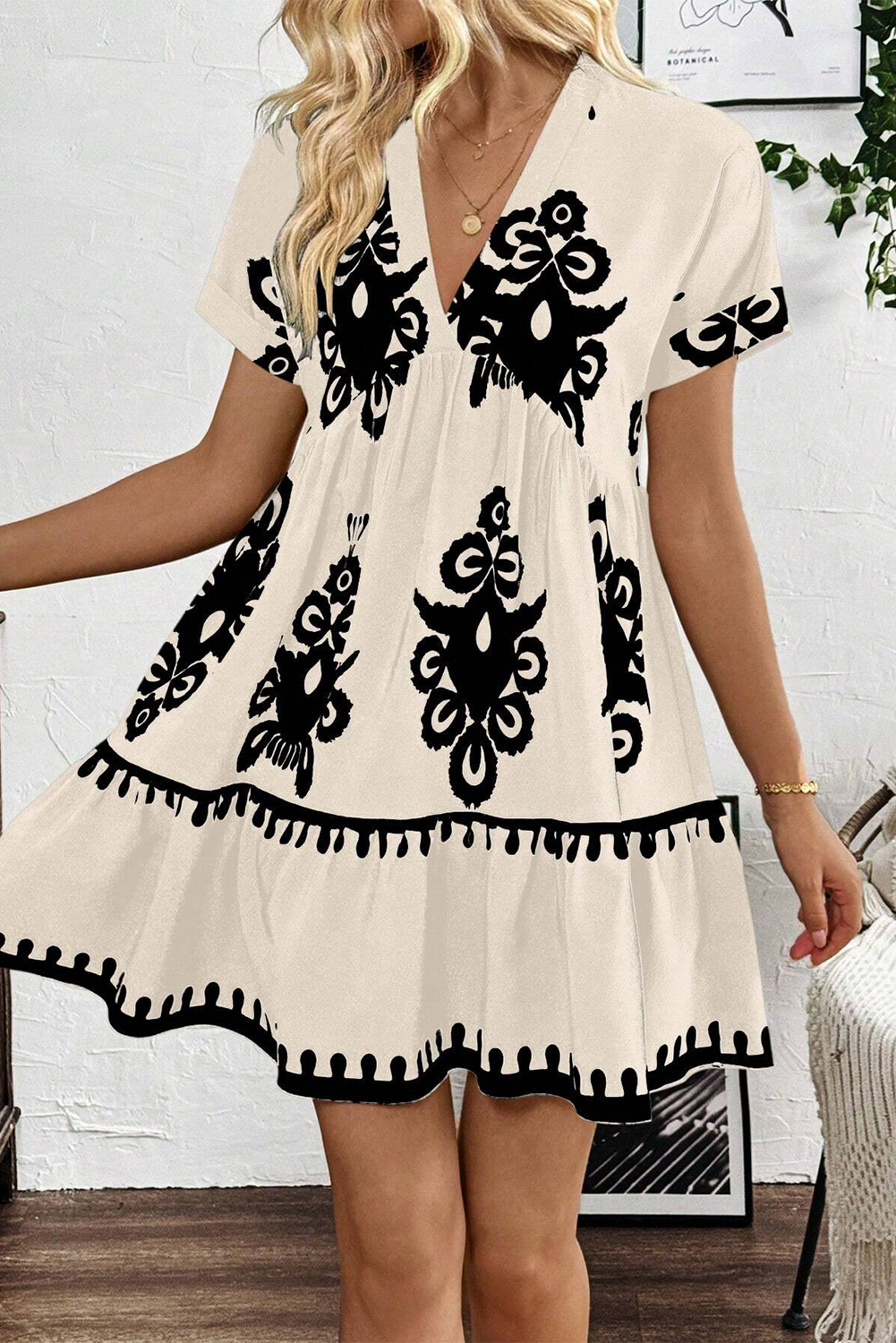 Stylish Short Sleeve Mini Dress - Perfect for Summer Vacations and Daily Wear - Detail View 3 Stylish Short Sleeve Mini Dress - Perfect for Summer Vacations and Daily Wear - Detail View 3