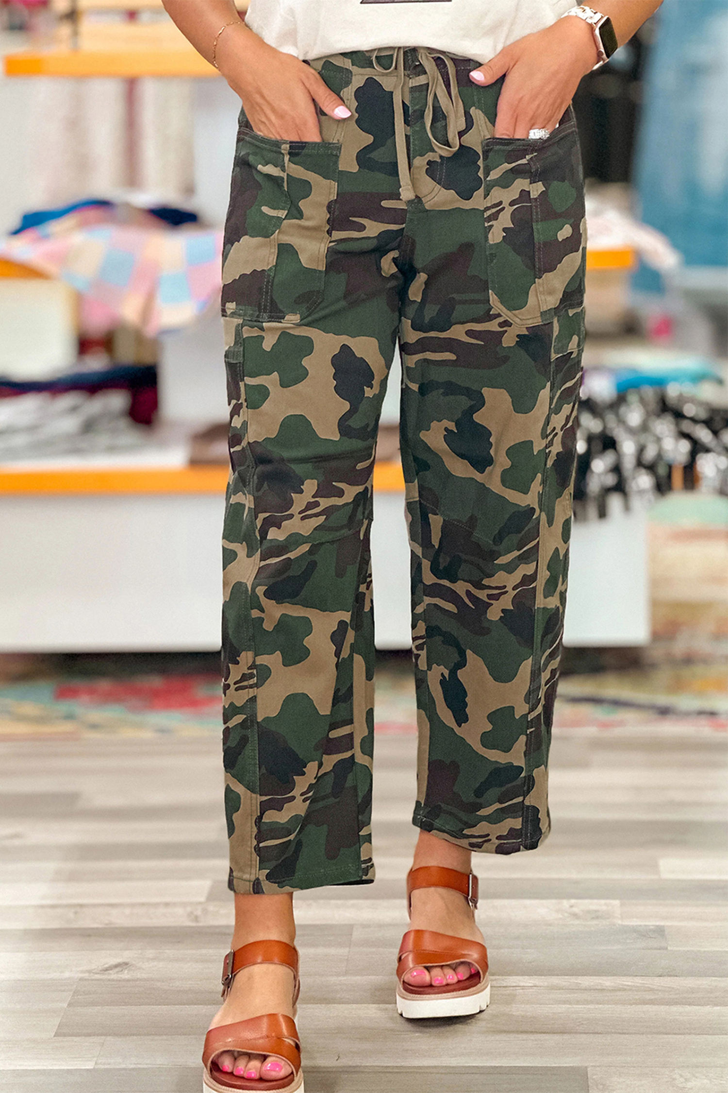 Chic Green Camo Print Wide Leg Jeans for Women – Stylish High Waist Barrel Fit for Autumn Outings - Detail View 5 Chic Green Camo Print Wide Leg Jeans for Women – Stylish High Waist Barrel Fit for Autumn Outings - Detail View 5