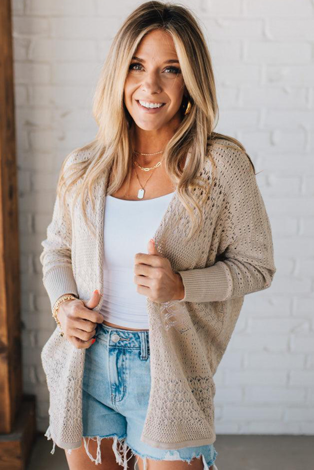 Stylish Jet Stream Cut Out Cardigan for Fall & Autumn - Perfect for Daily Wear - Detail View 6 Stylish Jet Stream Cut Out Cardigan for Fall & Autumn - Perfect for Daily Wear - Detail View 6