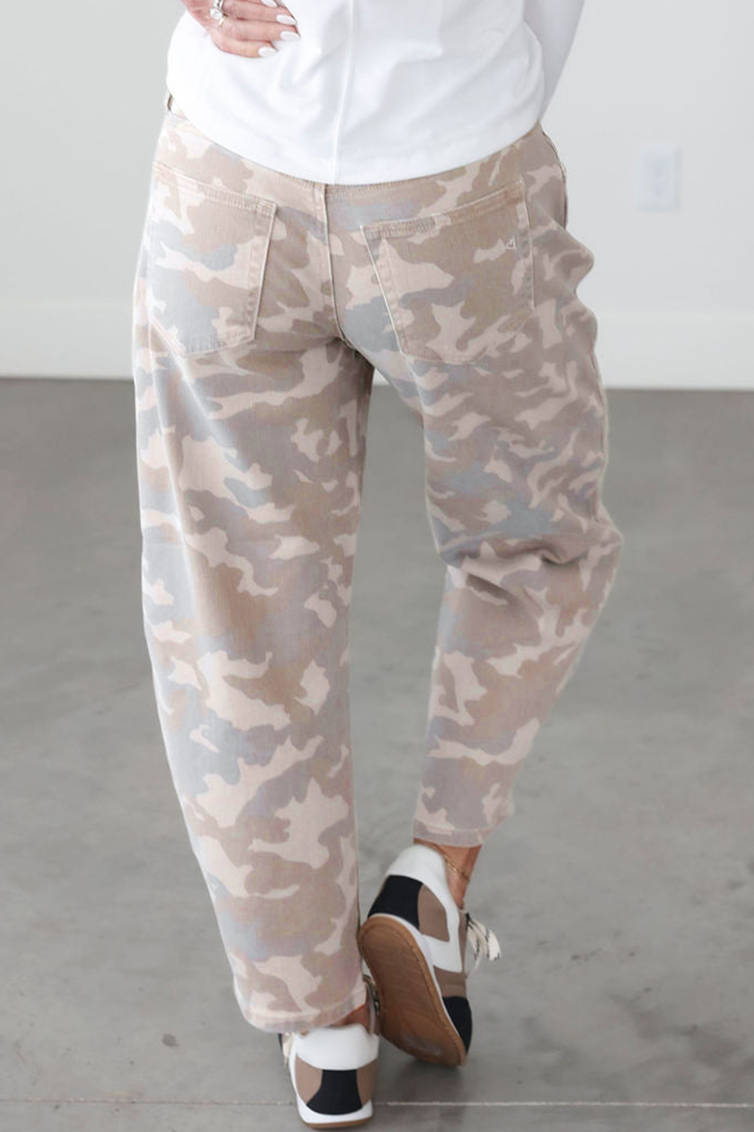 Women's Khaki Camo Jeans, Relaxed High Waisted Denim Pants - Detail View 7 Women's Khaki Camo Jeans, Relaxed High Waisted Denim Pants - Detail View 7