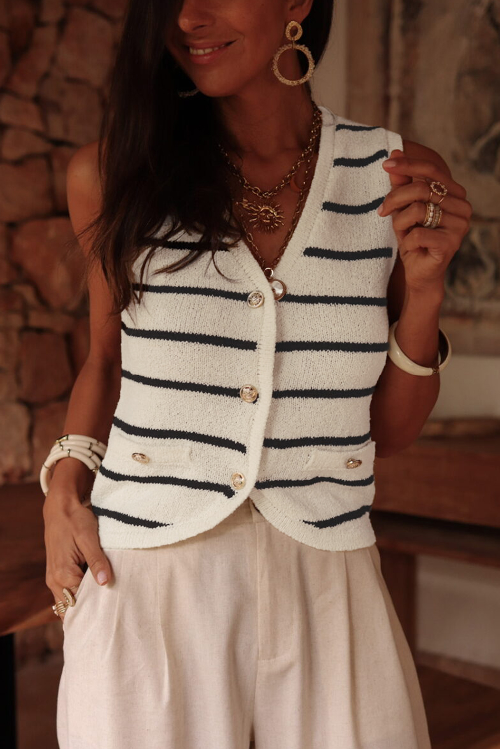 Chic Sleeveless Sweater Vest with Striped Pattern and Button Closure - Perfect for Curvy Figures - Detail View 6 Chic Sleeveless Sweater Vest with Striped Pattern and Button Closure - Perfect for Curvy Figures - Detail View 6