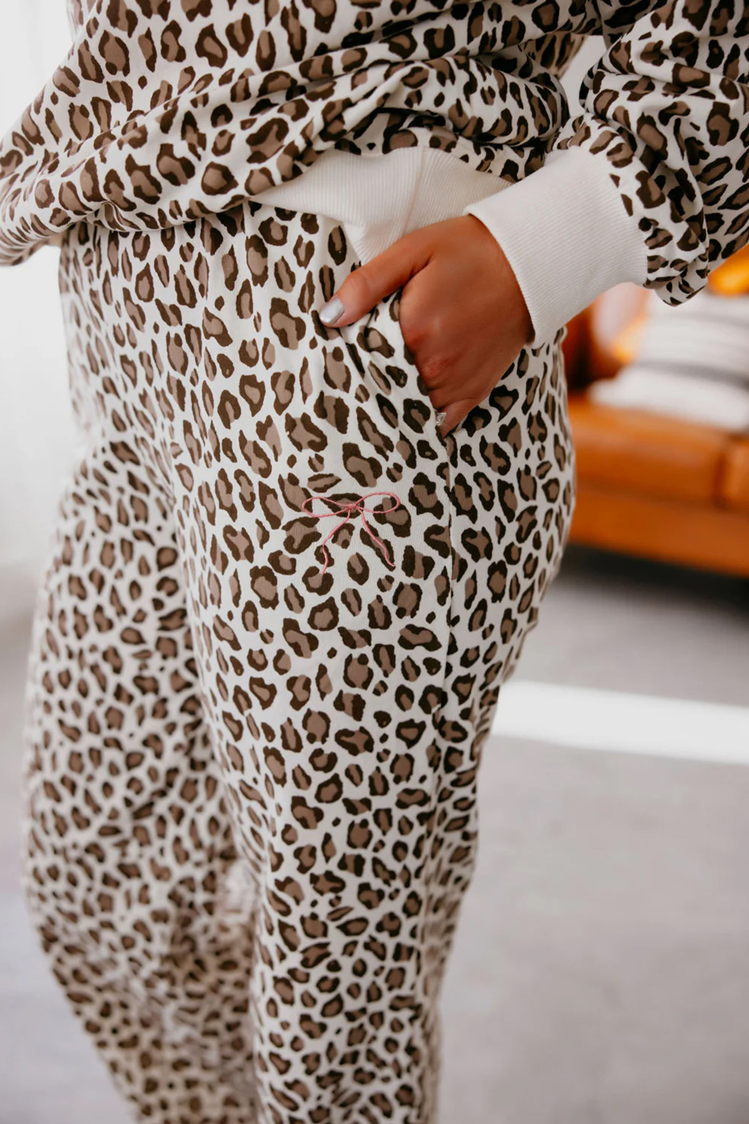 Trendy Leopard Print Jogger Set, Comfortable Fall Matching Set - Detail View 2 Trendy Leopard Print Jogger Set, Comfortable Fall Matching Set - Detail View 2