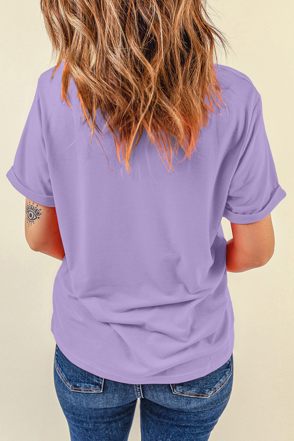 Casual Short Sleeve Tee with Playful Bowknot Graphic for Mardi Gras Celebrations - Detail View 6 Casual Short Sleeve Tee with Playful Bowknot Graphic for Mardi Gras Celebrations - Detail View 6