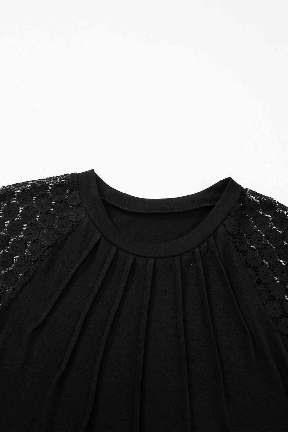 Women's Dress, Black Shift Dress, Contrast Lace, Raglan Sleeve, Pleated Detail, Casual Style, Mini Dress, Lightweight Fabric, Daily Wear, Summer Fashion, Round Neck, Solid Color, Comfortable Fit, T-Shirt Dress - Detail View 16 Women's Dress, Black Shift Dress, Contrast Lace, Raglan Sleeve, Pleated Detail, Casual Style, Mini Dress, Lightweight Fabric, Daily Wear, Summer Fashion, Round Neck, Solid Color, Comfortable Fit, T-Shirt Dress - Detail View 16