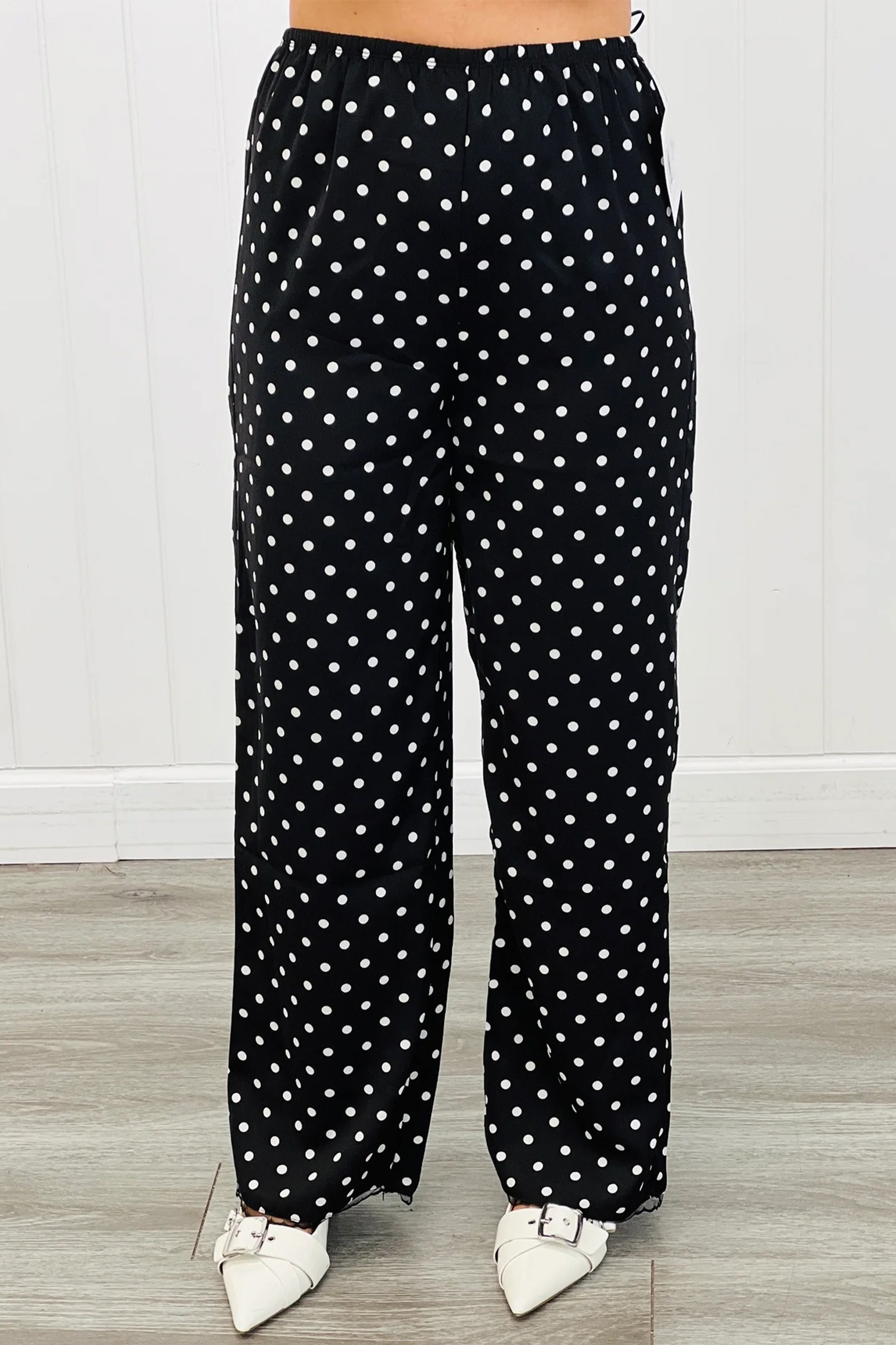 Casual Polka Dot Print Pants – Versatile Loose Wide-Leg Trousers for Women, Stylish Gift for Any Occasion - Detail View 3 Casual Polka Dot Print Pants – Versatile Loose Wide-Leg Trousers for Women, Stylish Gift for Any Occasion - Detail View 3