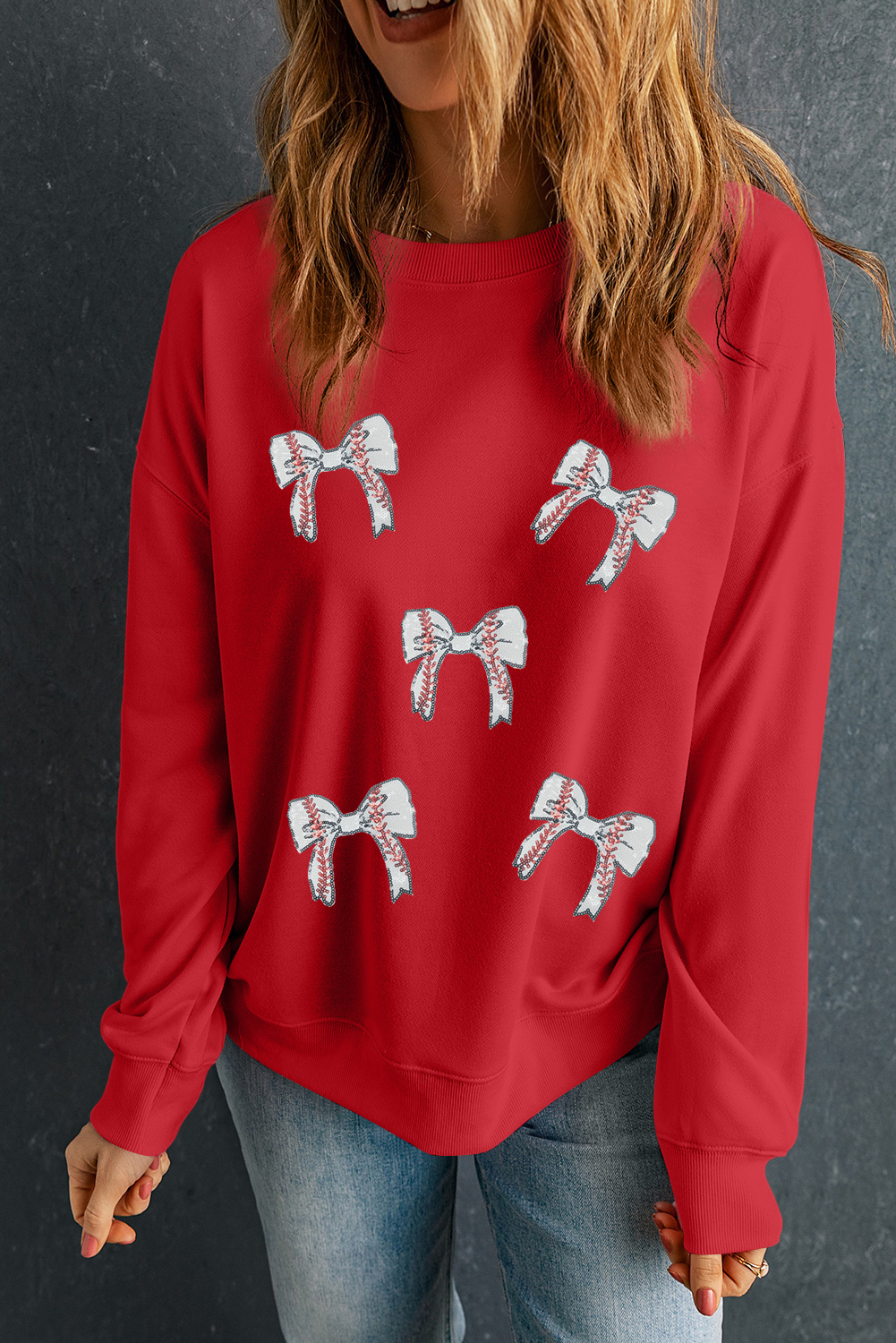 Comfortable and Stylish Long Sleeve Plus Size Sweatshirt - Ideal for Daily Wear in Fall - Detail View 3 Comfortable and Stylish Long Sleeve Plus Size Sweatshirt - Ideal for Daily Wear in Fall - Detail View 3