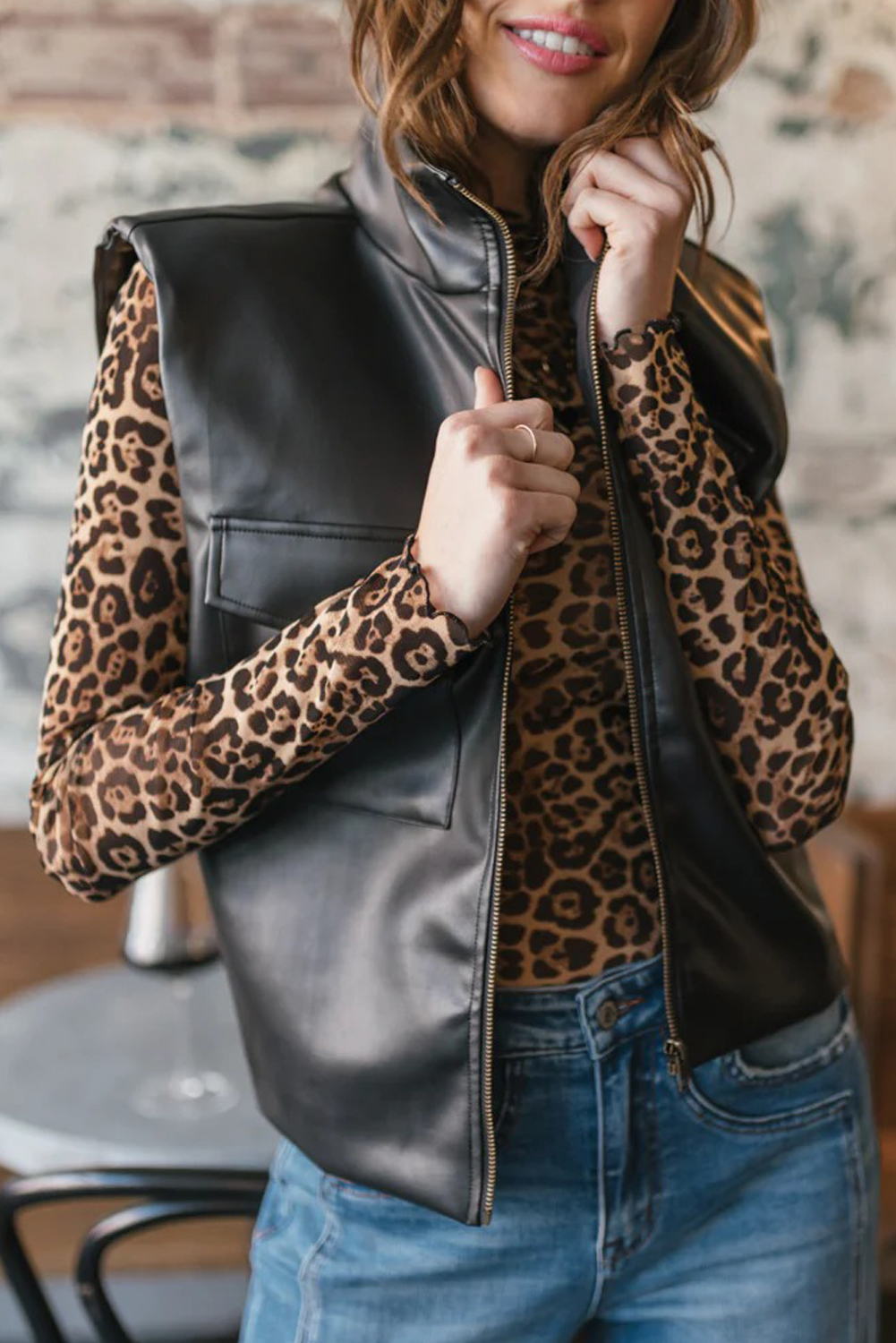 Casual Sleeveless Black PU Leather Vest - Perfect for Fall & Autumn - Detail View 6 Casual Sleeveless Black PU Leather Vest - Perfect for Fall & Autumn - Detail View 6