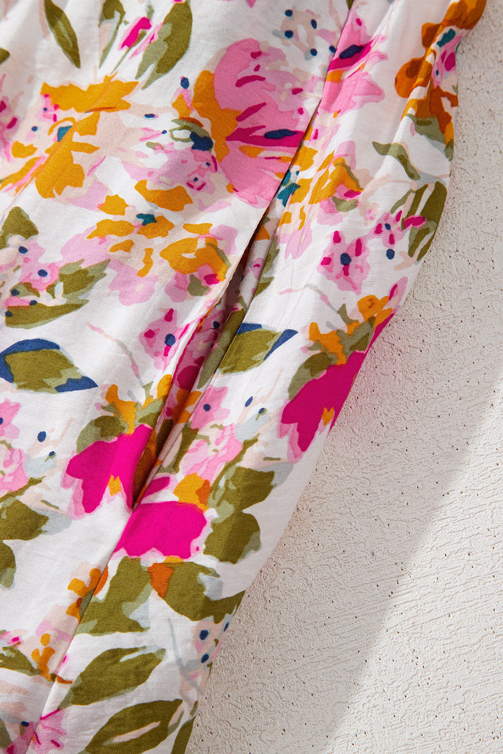 Chic A-Line Maxi Dress with Floral Print and V Neck - Perfect for Summer Occasions - Detail View 26 Chic A-Line Maxi Dress with Floral Print and V Neck - Perfect for Summer Occasions - Detail View 26