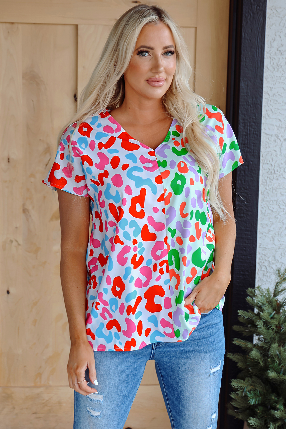 Stylish Casual Blouse: Green Leopard Print with Flattering V Neck Design - Detail View 6 Stylish Casual Blouse: Green Leopard Print with Flattering V Neck Design - Detail View 6