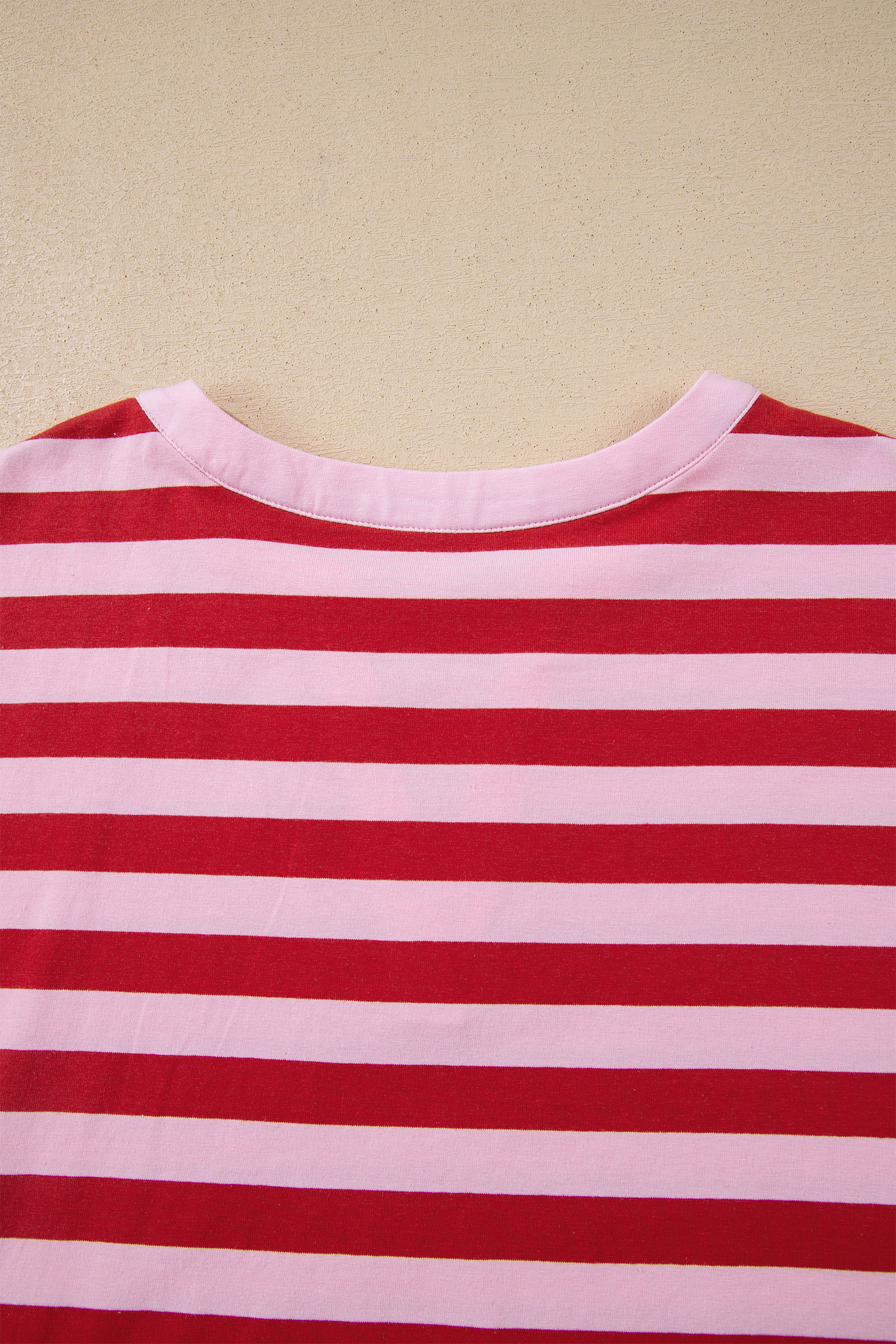 Casual Pink Stripe V Neck T-Shirt for Women – Stylish Summer Essential - Detail View 7 Casual Pink Stripe V Neck T-Shirt for Women – Stylish Summer Essential - Detail View 7