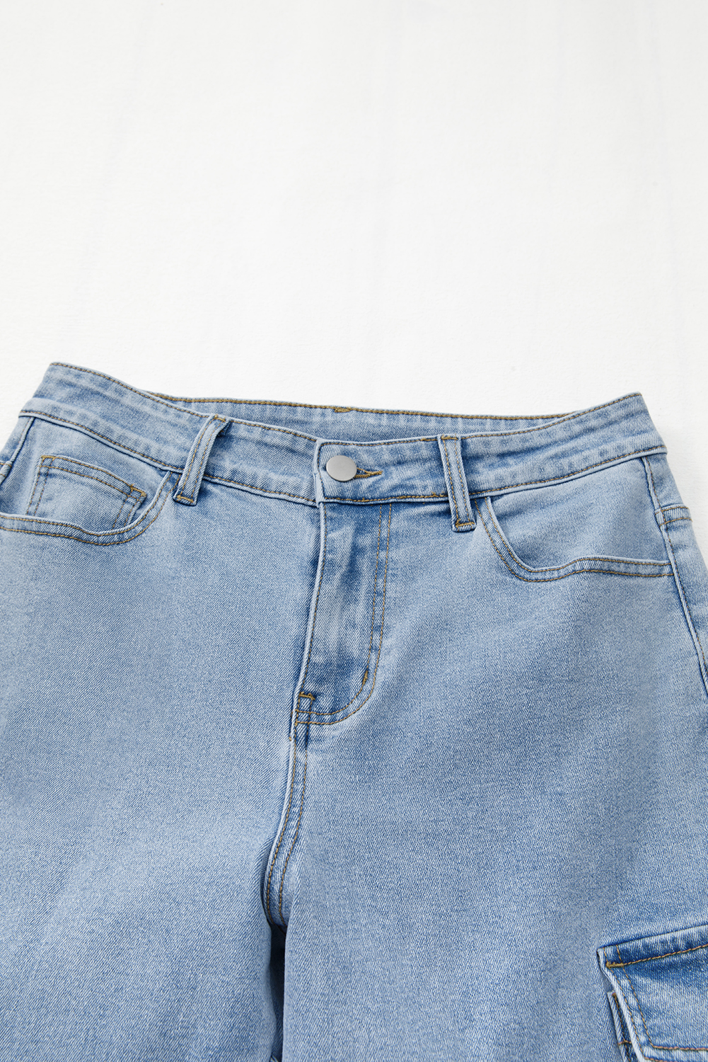 Women's Beau Blue Bowknot Decor Boyfriend Cargo Jeans with Pocket - Detail View 13 Women's Beau Blue Bowknot Decor Boyfriend Cargo Jeans with Pocket - Detail View 13