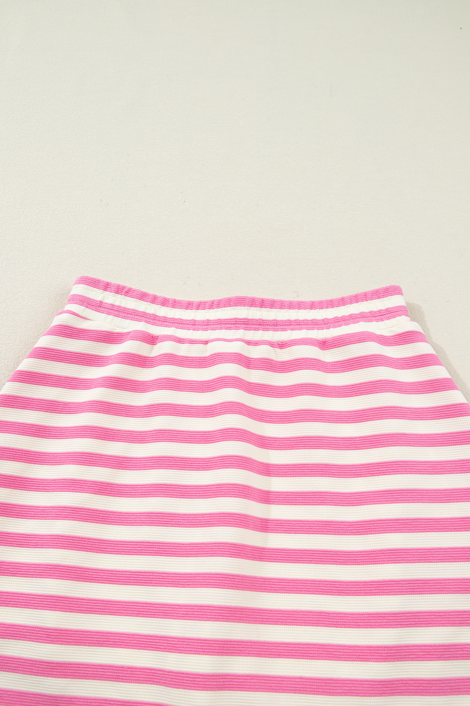 Casual Sleeveless Striped Skort Set for Women – Sachet Pink Zip Collar Outfit, Comfortable Summer Shift Style - Detail View 14 Casual Sleeveless Striped Skort Set for Women – Sachet Pink Zip Collar Outfit, Comfortable Summer Shift Style - Detail View 14