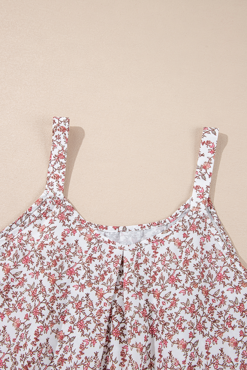 Chic Floral Print Pleated Tank: Bohemian Style for Vacation and Casual Wear - Detail View 18 Chic Floral Print Pleated Tank: Bohemian Style for Vacation and Casual Wear - Detail View 18