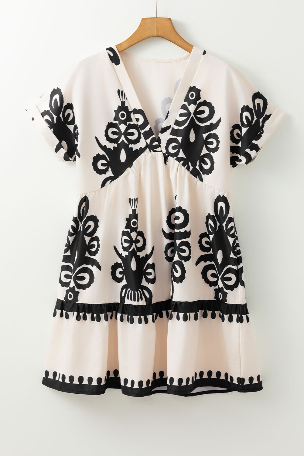 Stylish Short Sleeve Mini Dress - Perfect for Summer Vacations and Daily Wear - Detail View 7 Stylish Short Sleeve Mini Dress - Perfect for Summer Vacations and Daily Wear - Detail View 7