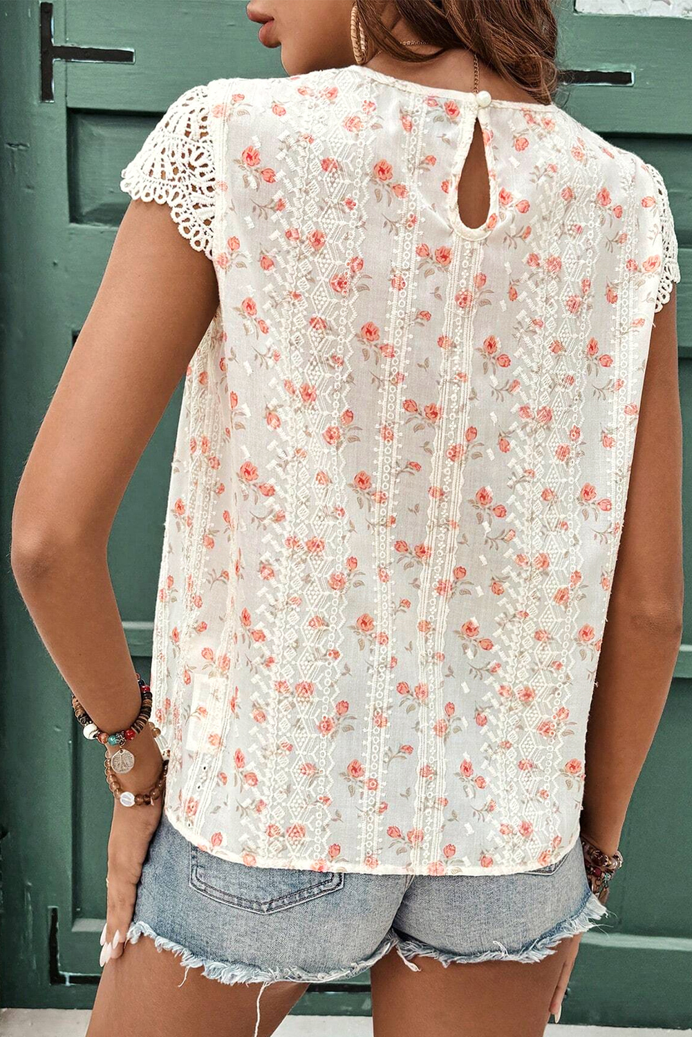 Elegant Embroidered Pink Floral Blouse - Stylish Cap Sleeves & Boho Chic Design - Detail View 2 Elegant Embroidered Pink Floral Blouse - Stylish Cap Sleeves & Boho Chic Design - Detail View 2