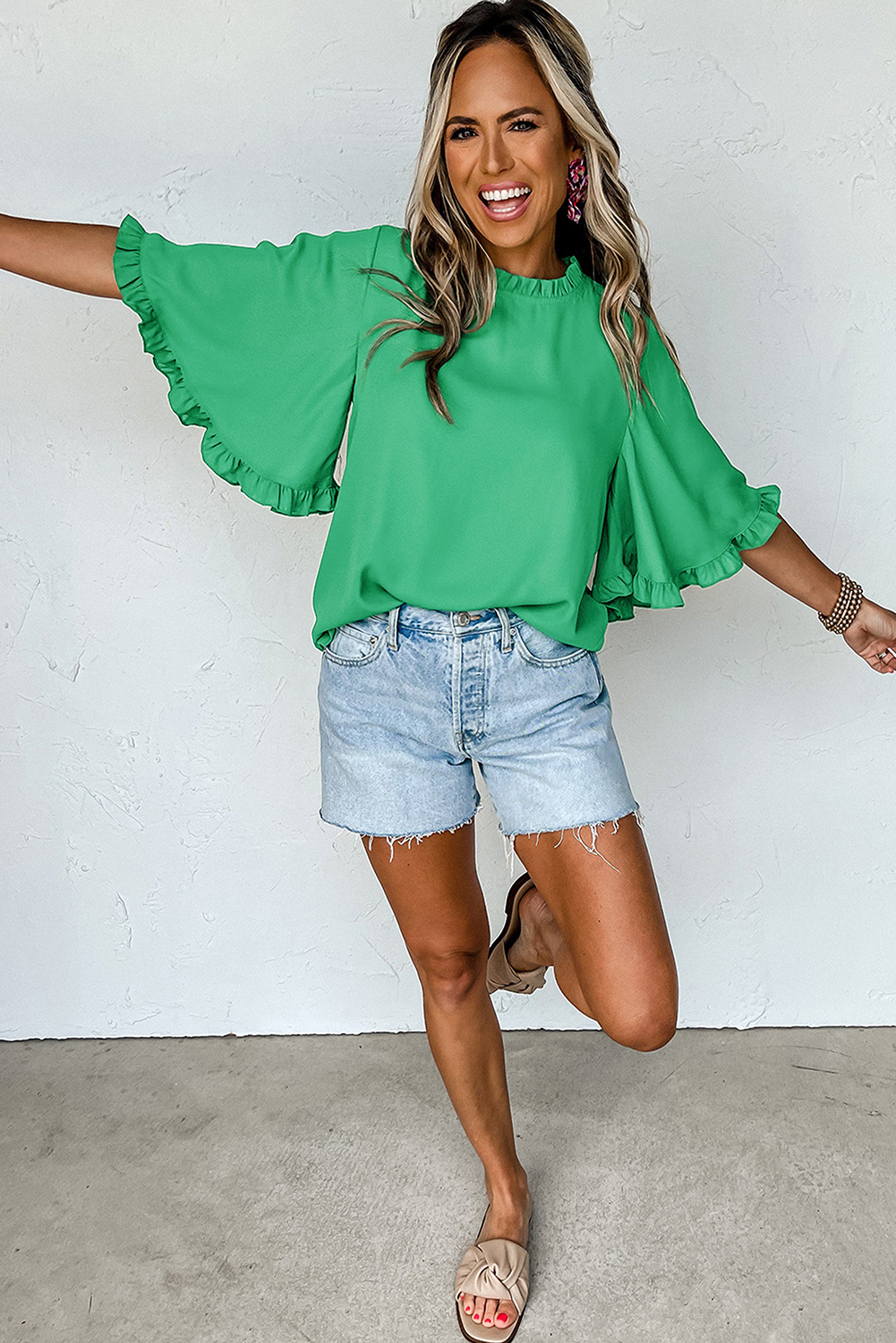 Elegant Women's Half Sleeve Blouse with Round Neck Design - Perfect for Summer - Detail View 7 Elegant Women's Half Sleeve Blouse with Round Neck Design - Perfect for Summer - Detail View 7