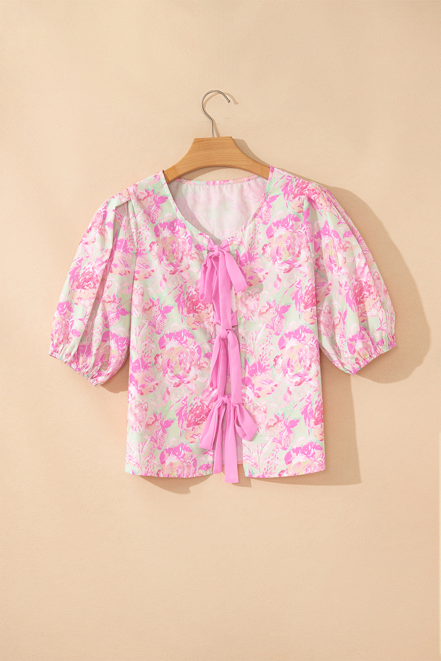 Stylish Pink Floral Knot Blouse – A Versatile Addition to Your Summer Wardrobe - Detail View 3 Stylish Pink Floral Knot Blouse – A Versatile Addition to Your Summer Wardrobe - Detail View 3
