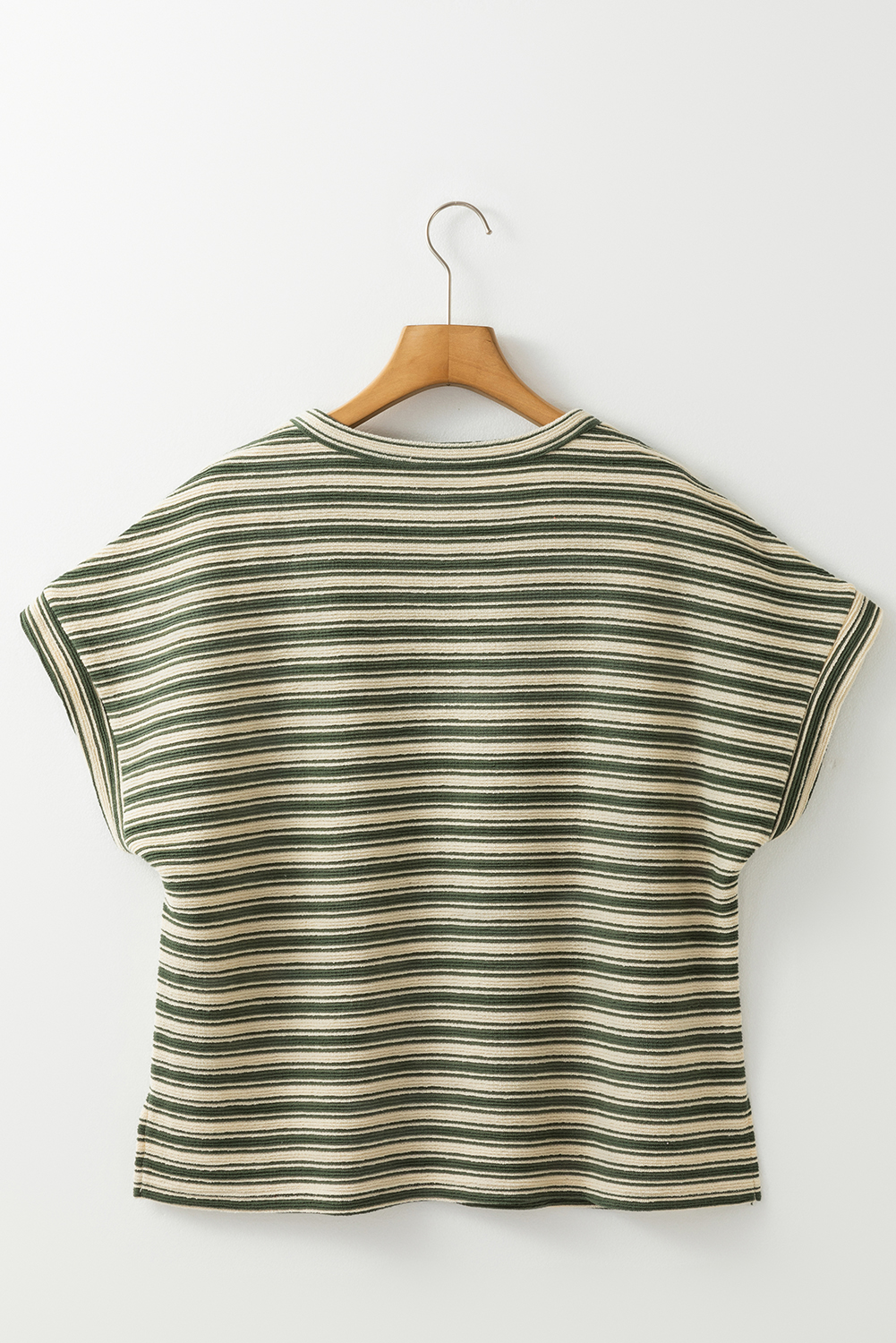 Versatile Crew Neck Tee with Side Slits - Stylish Striped Design for Daily Wear - Detail View 7 Versatile Crew Neck Tee with Side Slits - Stylish Striped Design for Daily Wear - Detail View 7