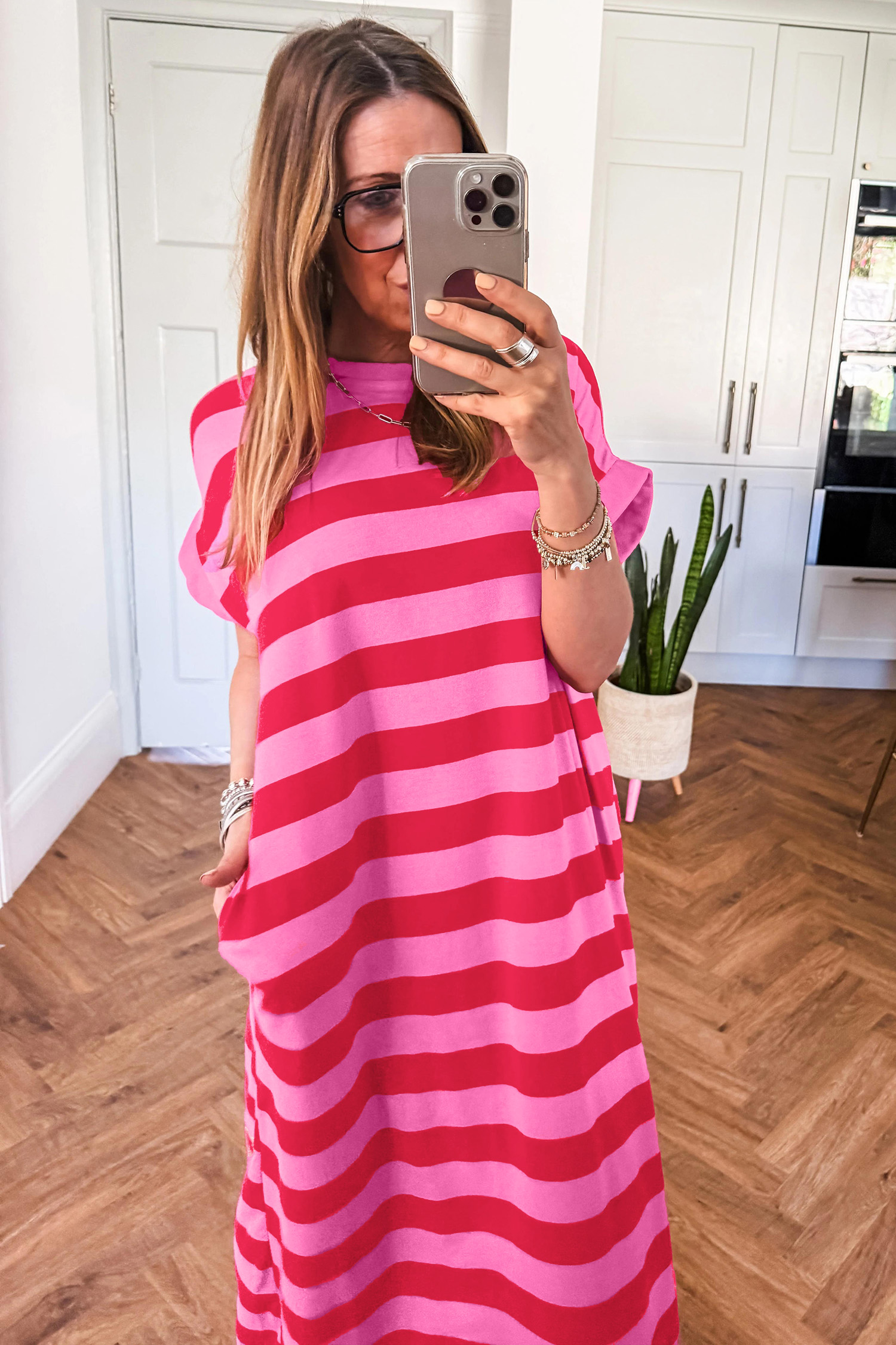 Rose Striped Long T-Shirt Dress – Comfy Pocketed Summer Style - Detail View 6 Rose Striped Long T-Shirt Dress – Comfy Pocketed Summer Style - Detail View 6