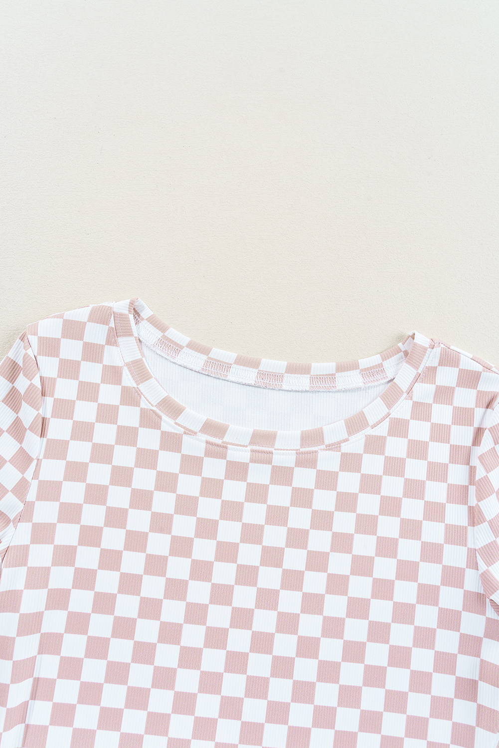 Stylish and Comfortable Ribbed T-Shirt - Pink Checkered Pattern for Summer - Detail View 6 Stylish and Comfortable Ribbed T-Shirt - Pink Checkered Pattern for Summer - Detail View 6