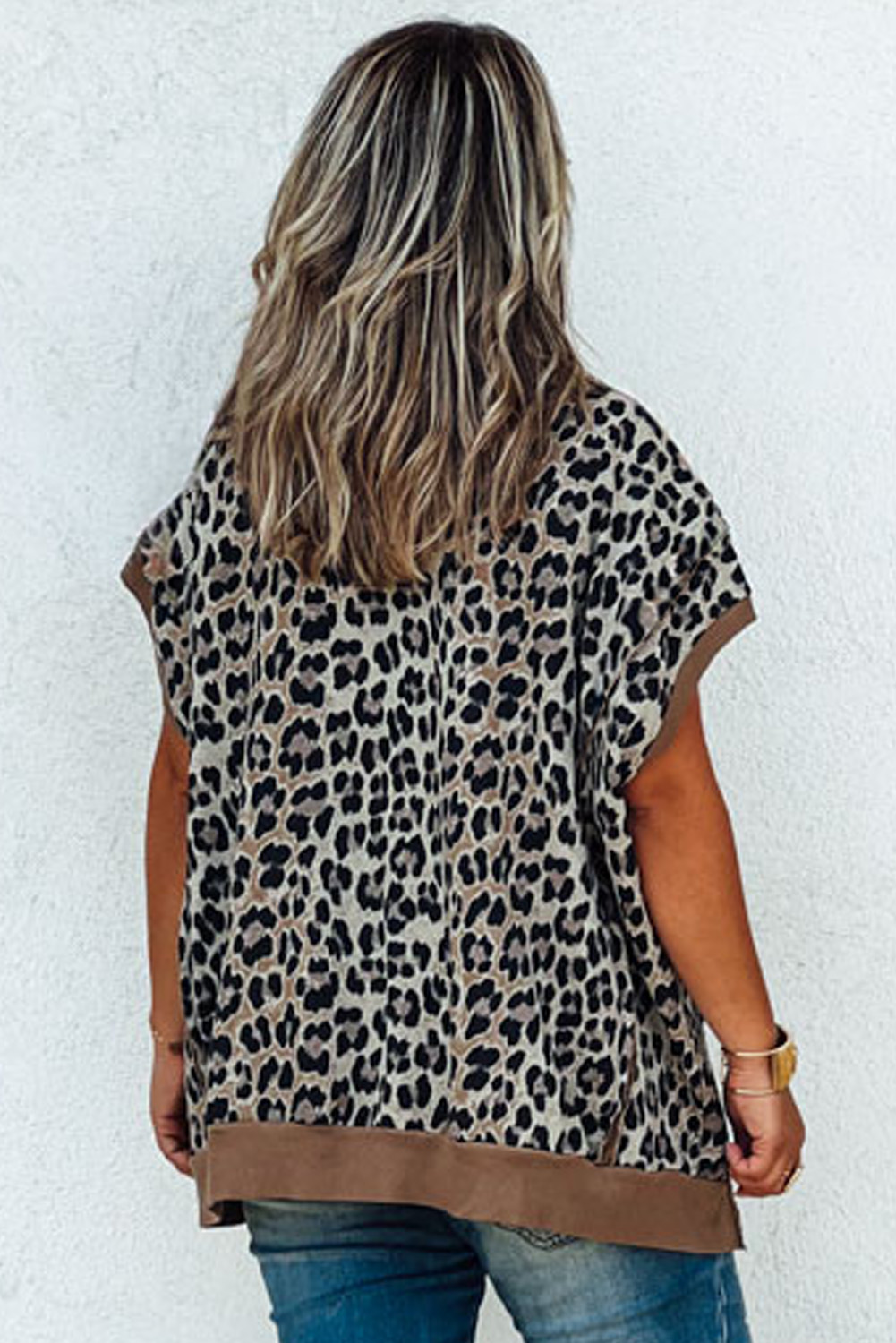 Stylish Plus Size Khaki Leopard Print Top with Contrast Trim for Women - Detail View 2 Stylish Plus Size Khaki Leopard Print Top with Contrast Trim for Women - Detail View 2