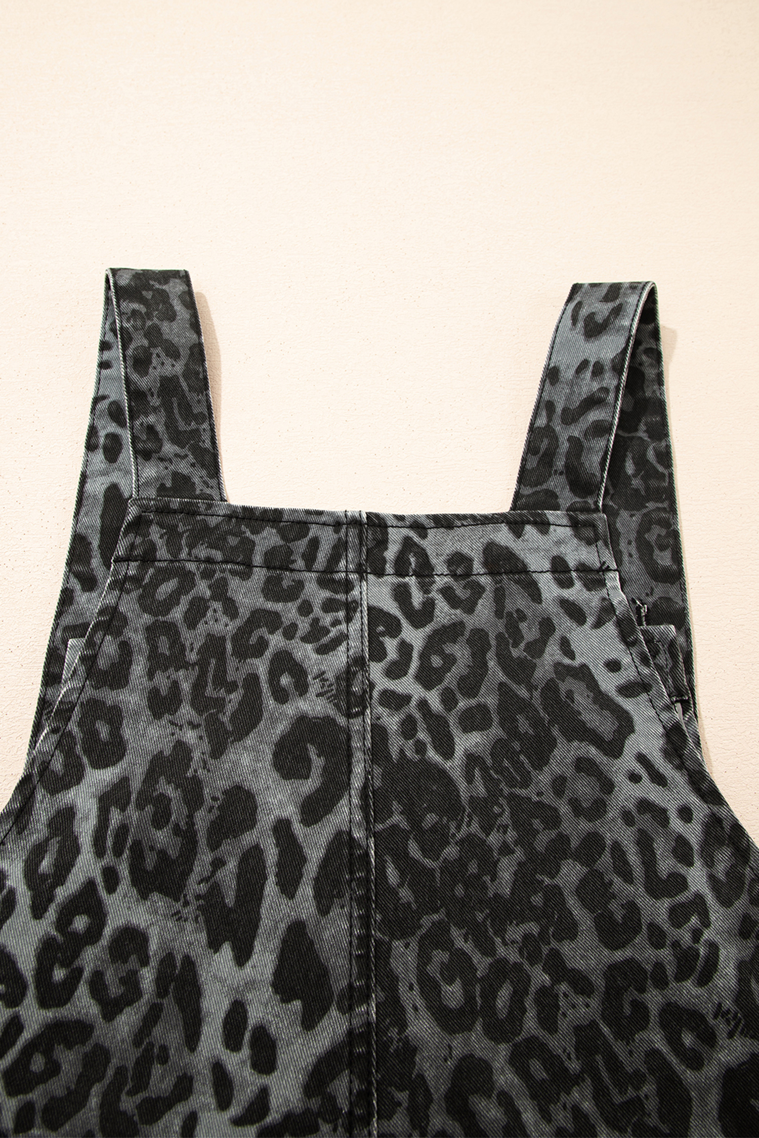 Casual Gray Leopard Print Denim Overalls for Women – Button-Up and Comfortable Fit - Detail View 14 Casual Gray Leopard Print Denim Overalls for Women – Button-Up and Comfortable Fit - Detail View 14