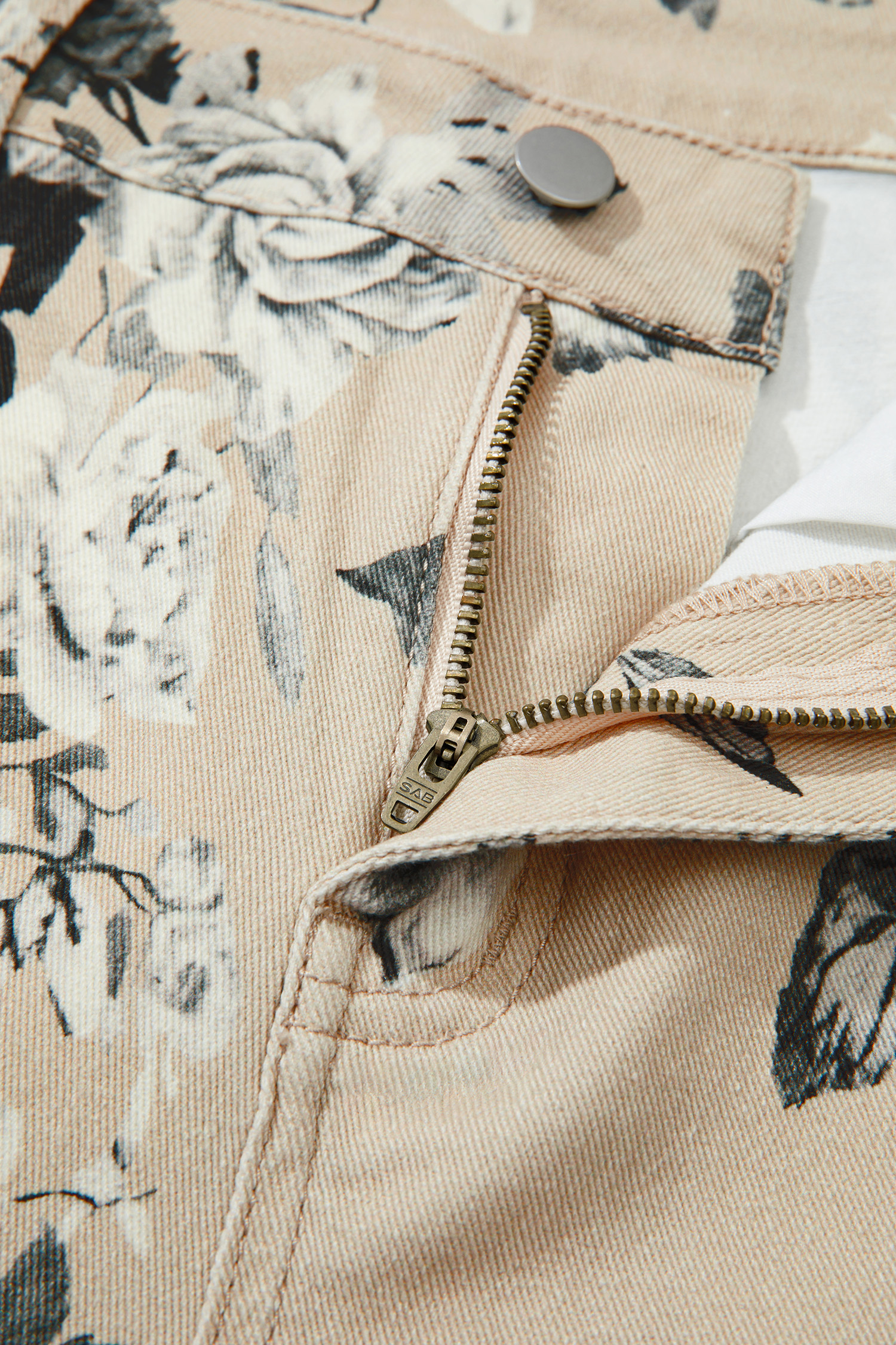 Chic Floral Print Women's Denim Jeans - Retro Loose Fit High Waist Pants, Gift for Her - Detail View 15 Chic Floral Print Women's Denim Jeans - Retro Loose Fit High Waist Pants, Gift for Her - Detail View 15
