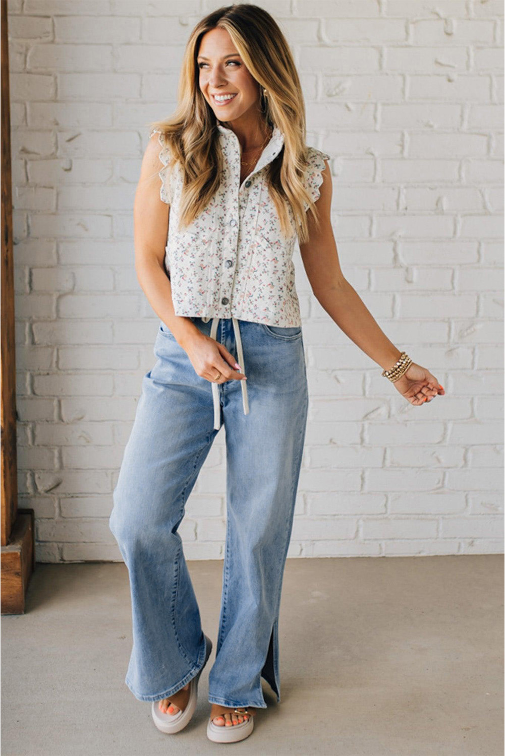 Trendy Wide Leg Casual Jeans for Women - Myosotis Color with Slit Detail - Detail View 10 Trendy Wide Leg Casual Jeans for Women - Myosotis Color with Slit Detail - Detail View 10