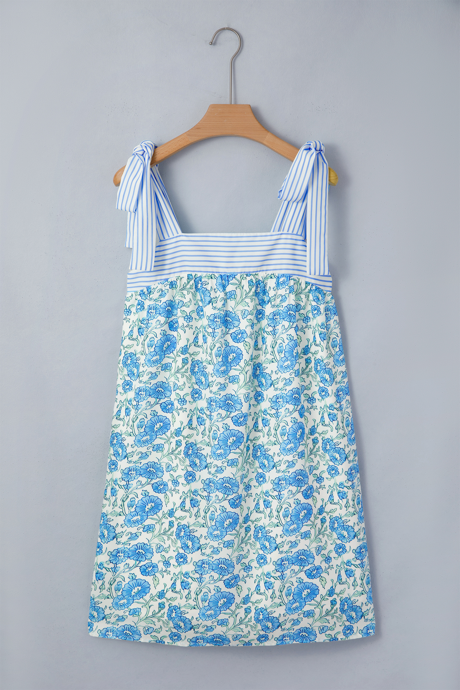 Stylish Sky Blue Patchwork Mini Dress – Floral Print for Casual Summer Outings - Detail View 6 Stylish Sky Blue Patchwork Mini Dress – Floral Print for Casual Summer Outings - Detail View 6