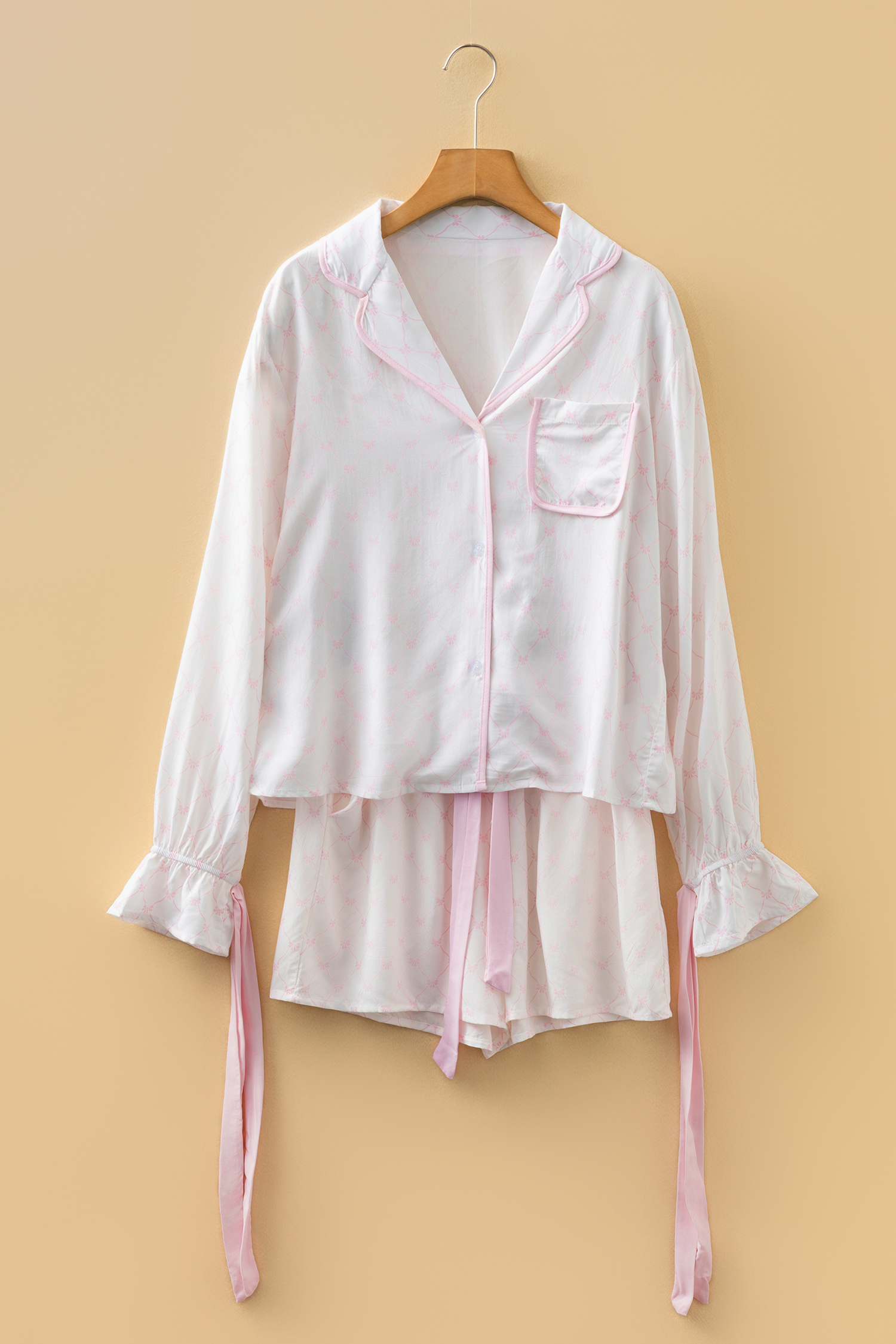Floral and Plaid Pink Pajama Set with Bow Details – Ideal Women's Sleepwear for Spring - Detail View 9 Floral and Plaid Pink Pajama Set with Bow Details – Ideal Women's Sleepwear for Spring - Detail View 9
